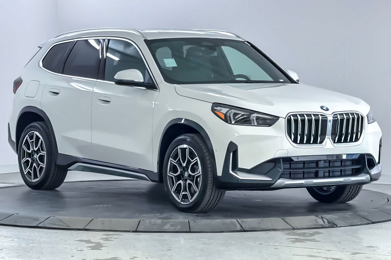 Thumbnail: 2026 BMW X1 - 9