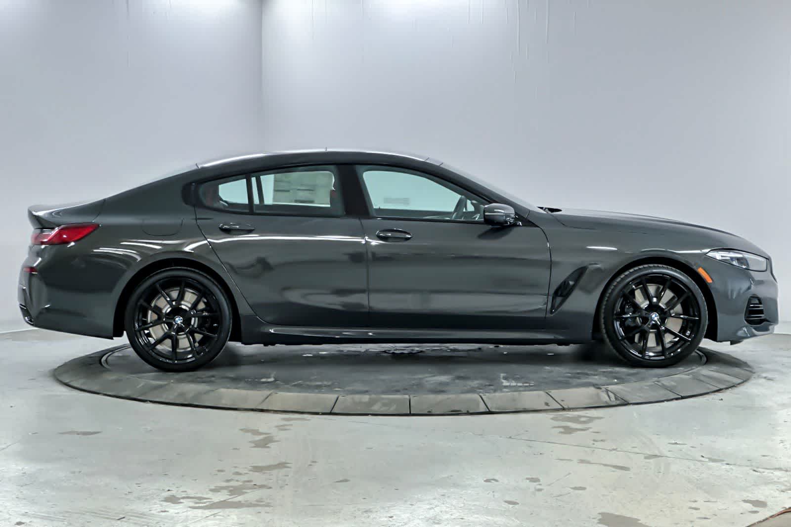 Thumbnail: 2026 BMW 8 Series - 8