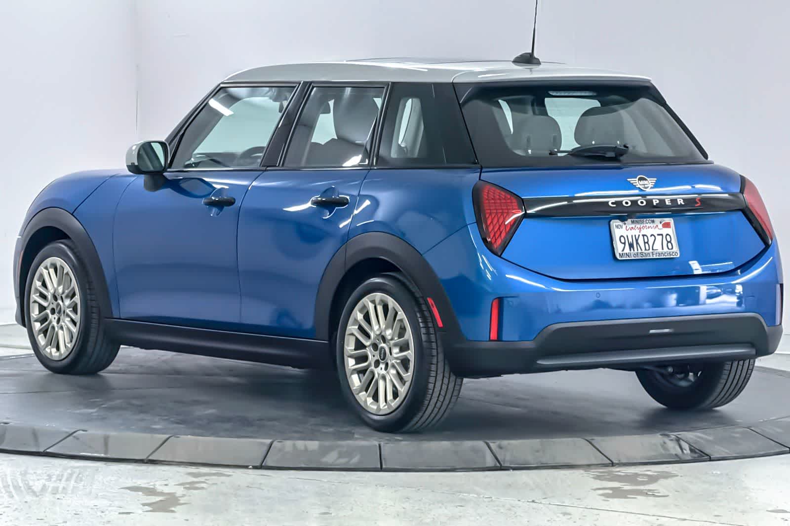 Thumbnail: 2026 MINI Cooper Hardtop - 6