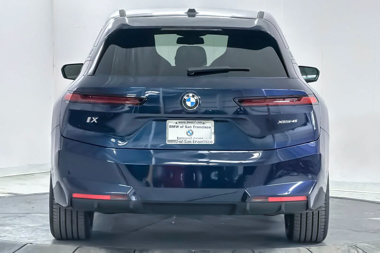 Thumbnail: 2026 BMW iX - 7