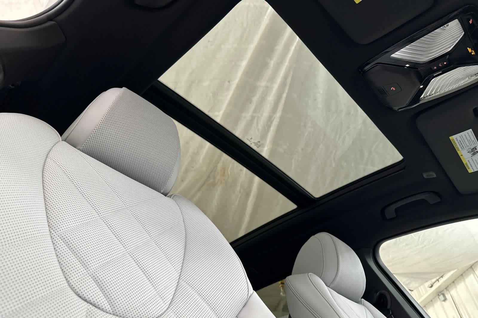 Thumbnail: 2026 BMW X5 - 17