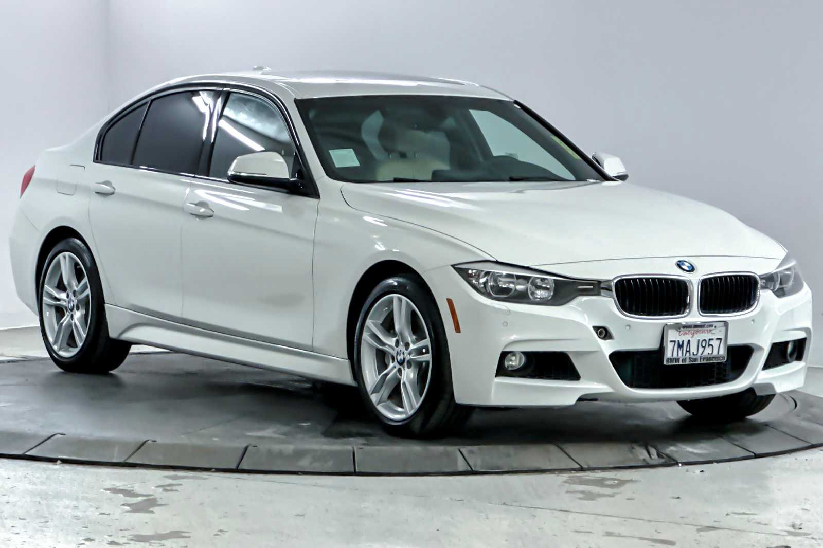 Thumbnail: 2015 BMW 3 Series - 9