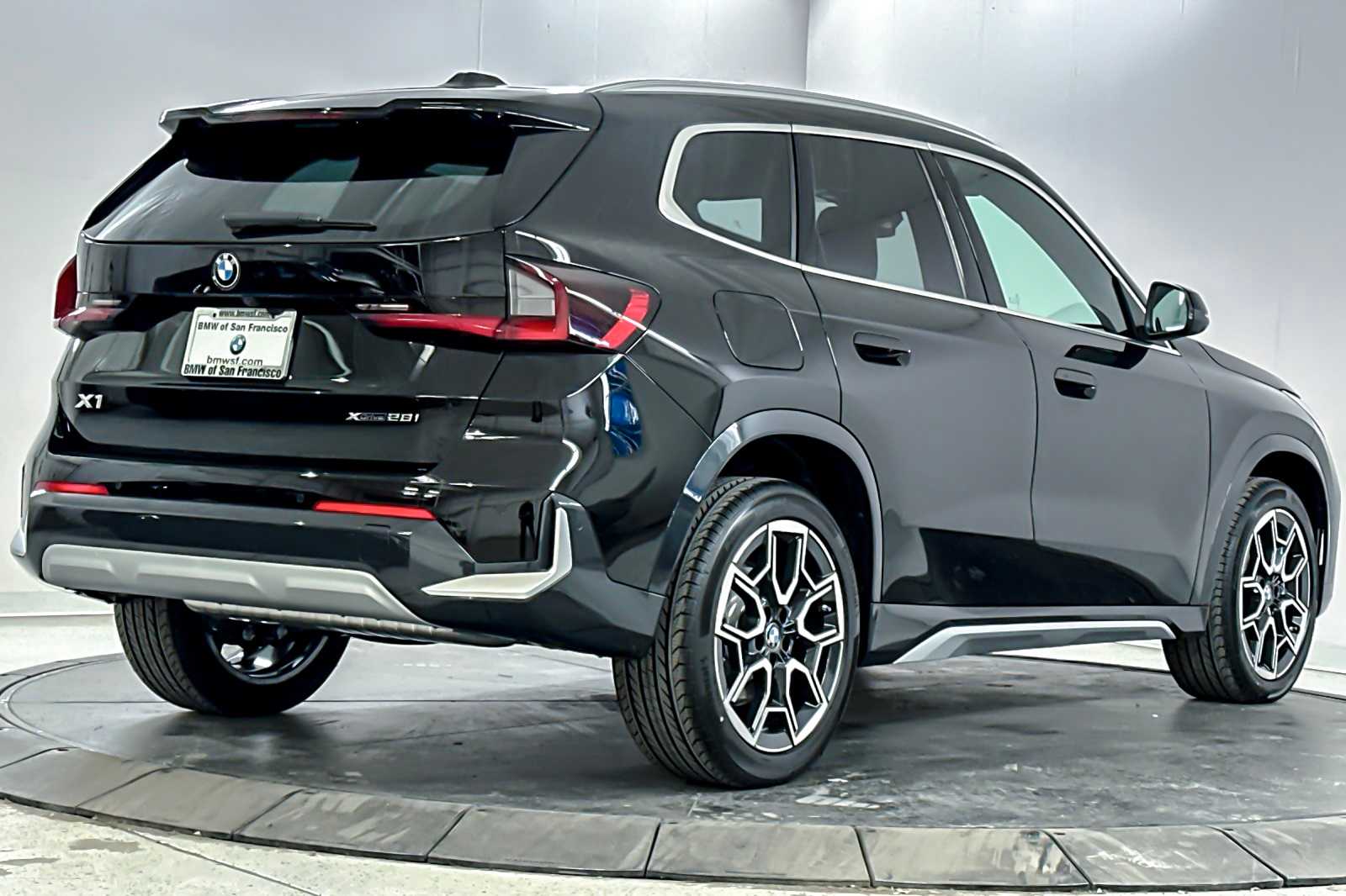 Thumbnail: 2026 BMW X1 - 2