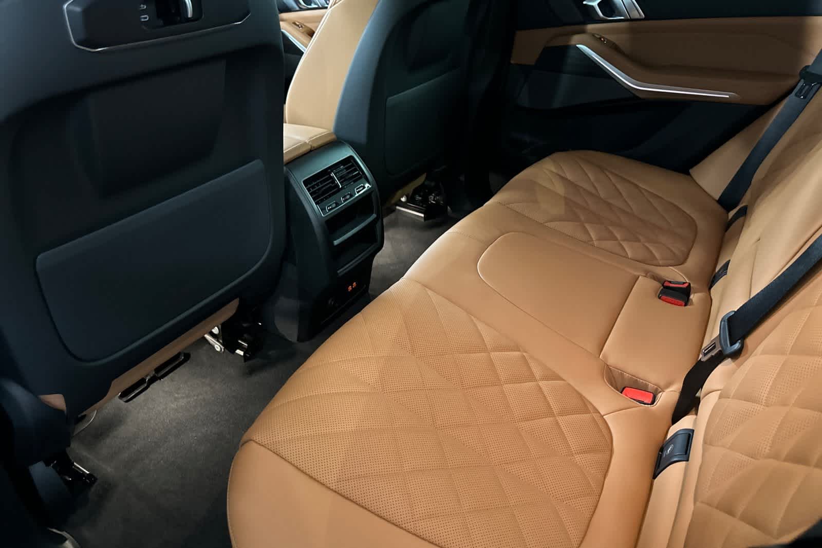 Thumbnail: 2026 BMW X5 - 4