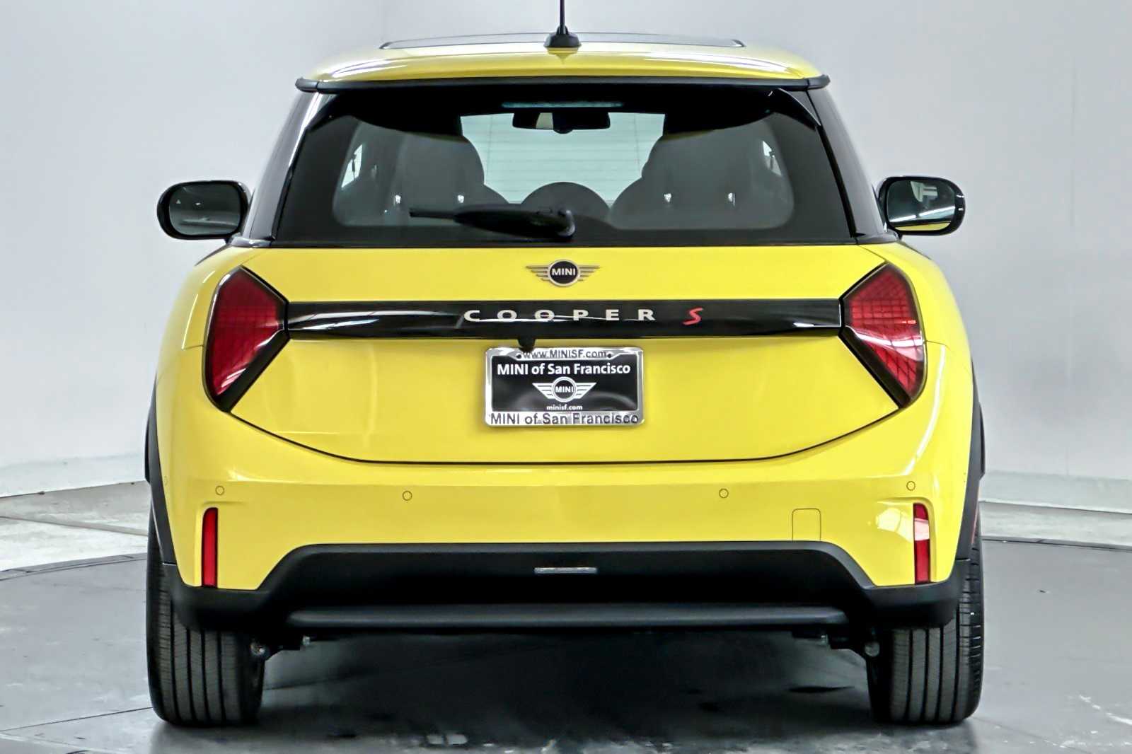 Thumbnail: 2025 MINI Cooper Hardtop - 7