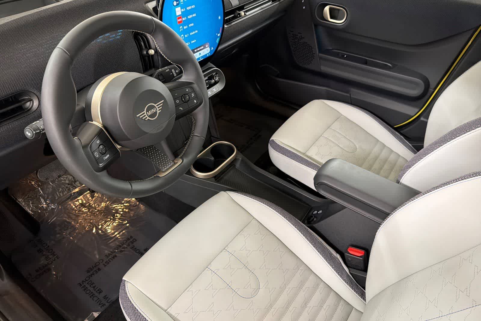 Thumbnail: 2025 MINI Cooper Hardtop - 11