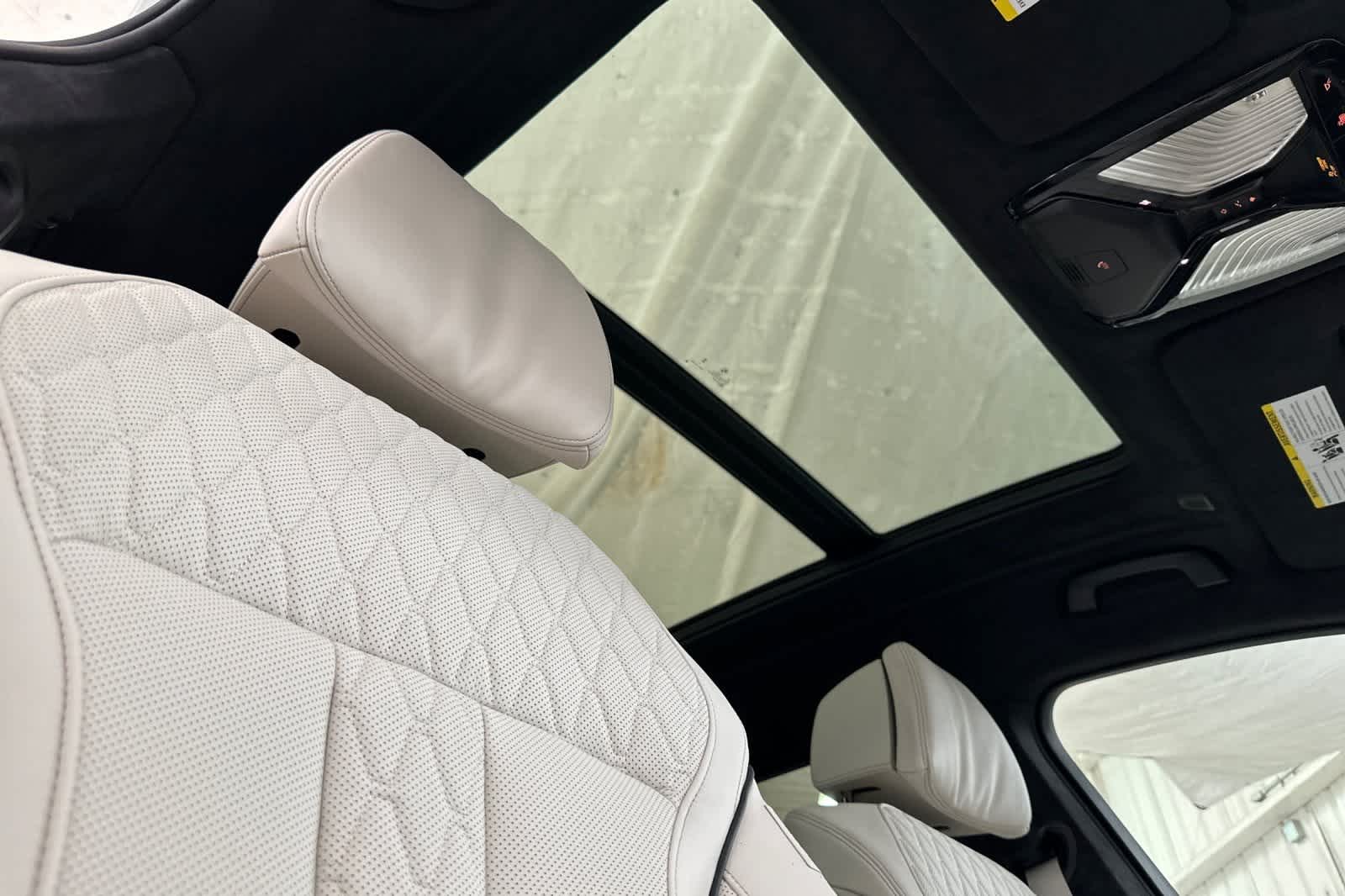 Thumbnail: 2026 BMW X7 - 17