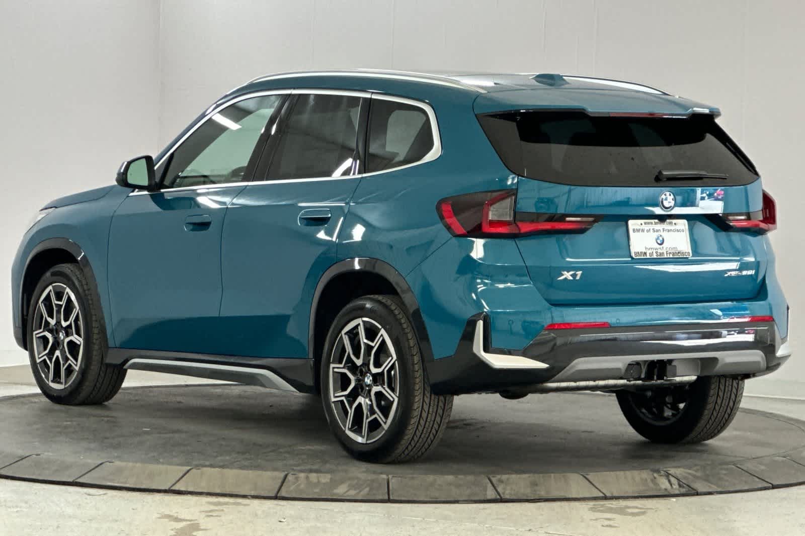 Thumbnail: 2025 BMW X1 - 6