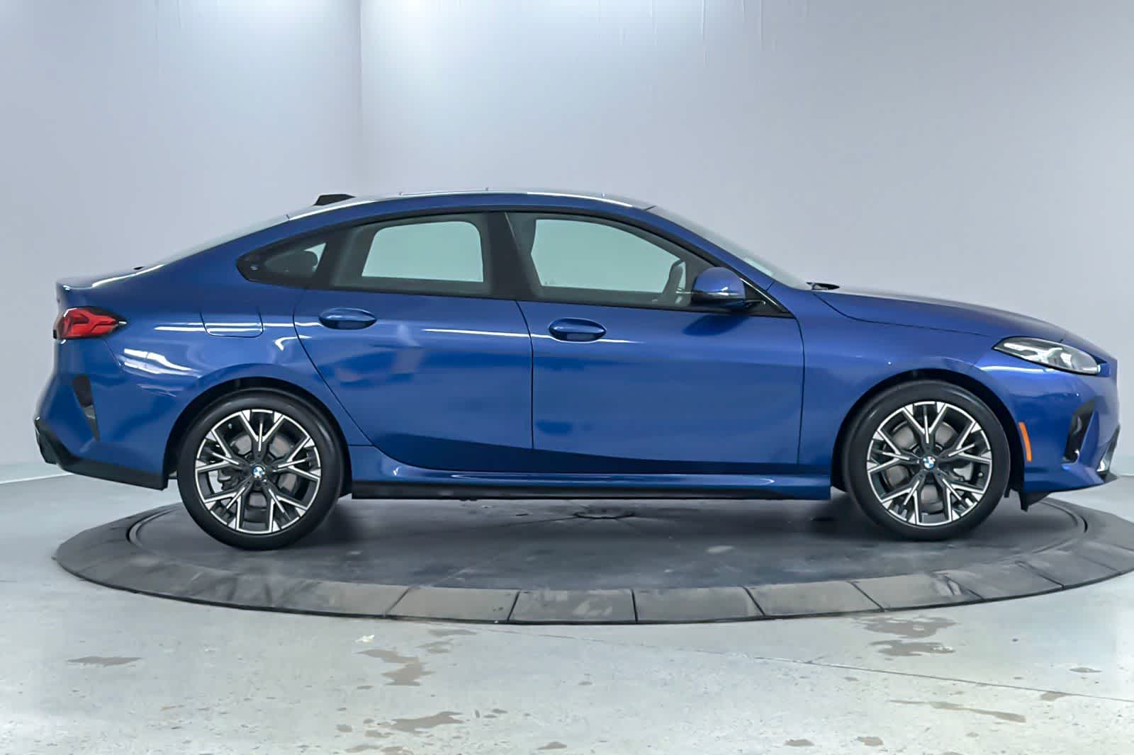 Thumbnail: 2026 BMW 2 Series - 8