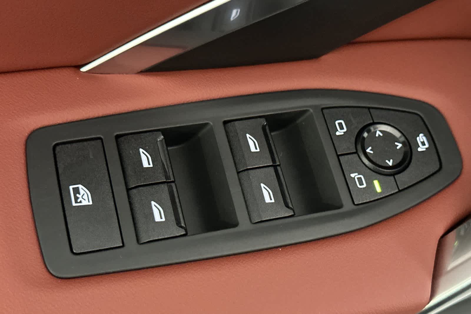 Thumbnail: 2026 BMW X1 - 13