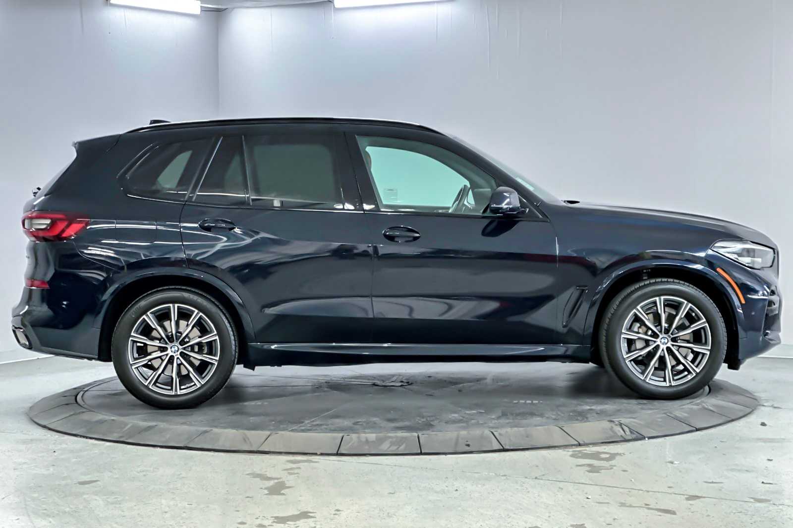 Thumbnail: 2023 BMW X5 - 8