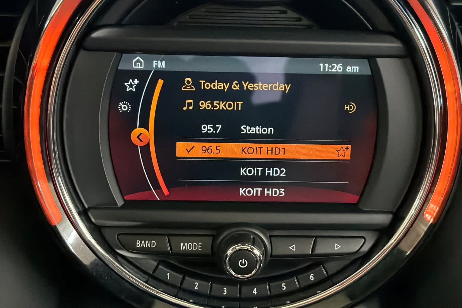 Thumbnail: 2021 MINI Cooper Hardtop - 18