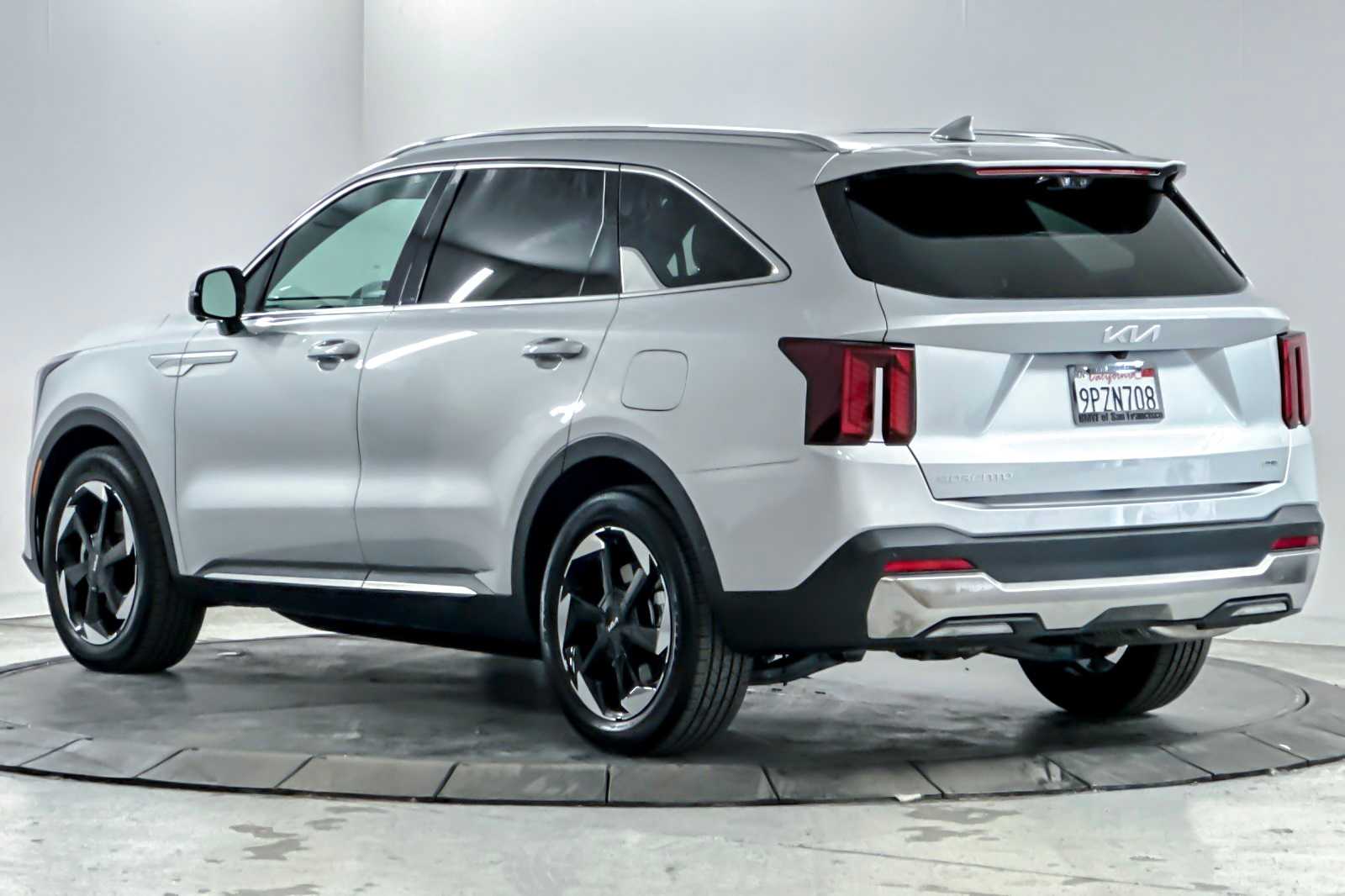 Thumbnail: 2025 Kia Sorento - 6