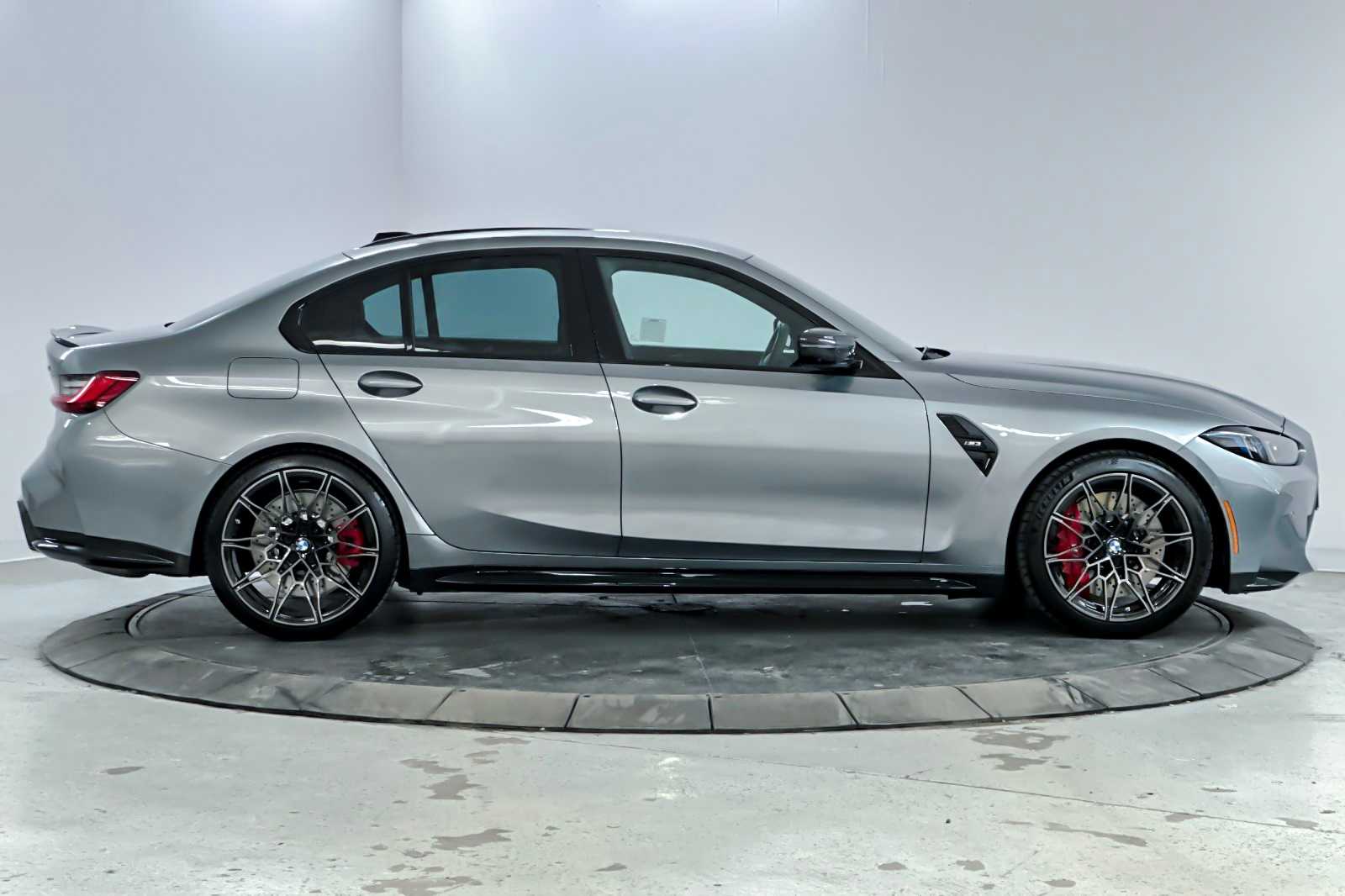 Thumbnail: 2025 BMW M3 - 8