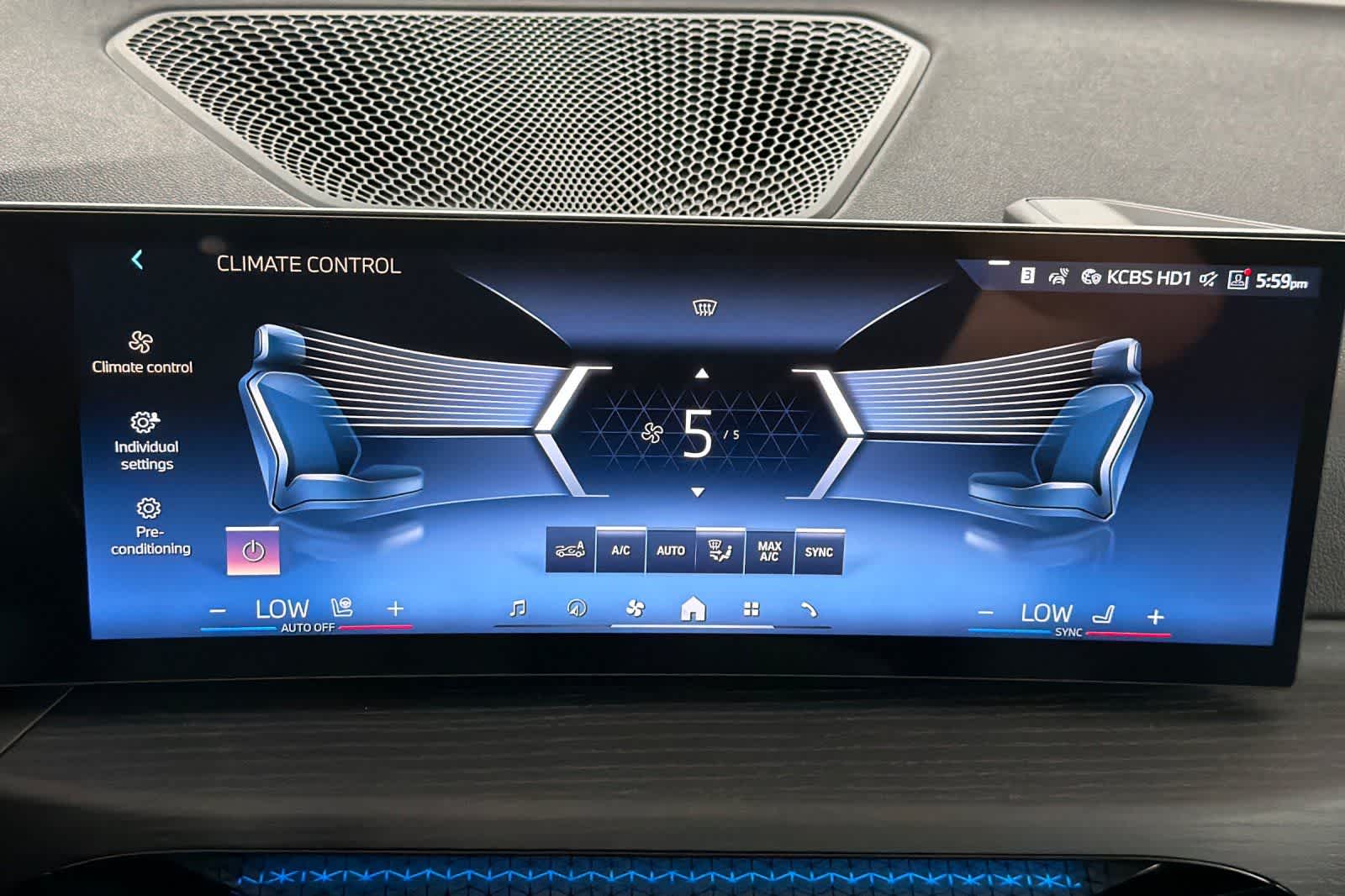 Thumbnail: 2026 BMW i4 - 20