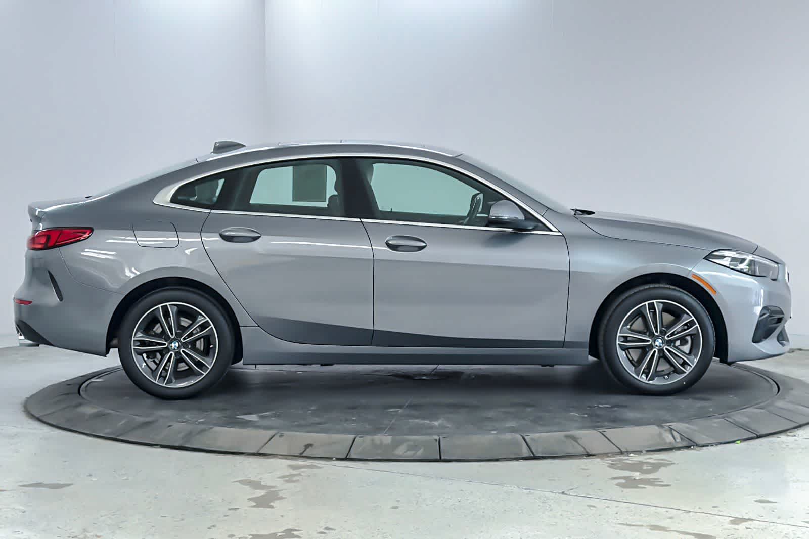 Thumbnail: 2023 BMW 2 Series - 8