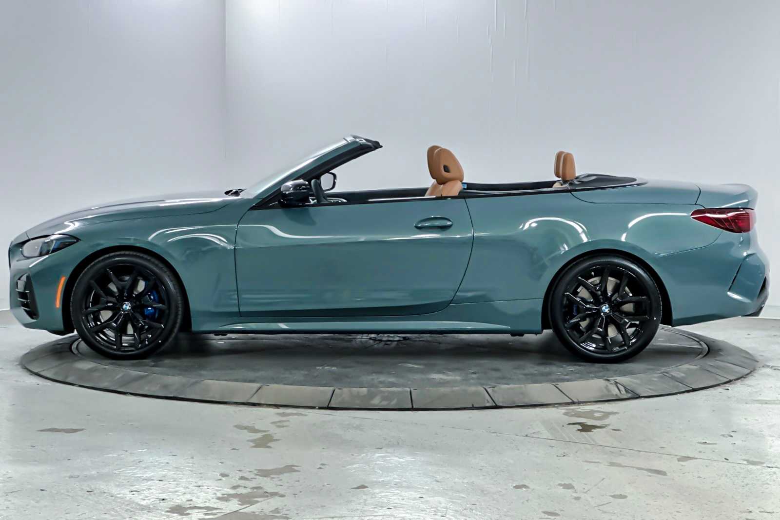 Thumbnail: 2026 BMW 4 Series - 5