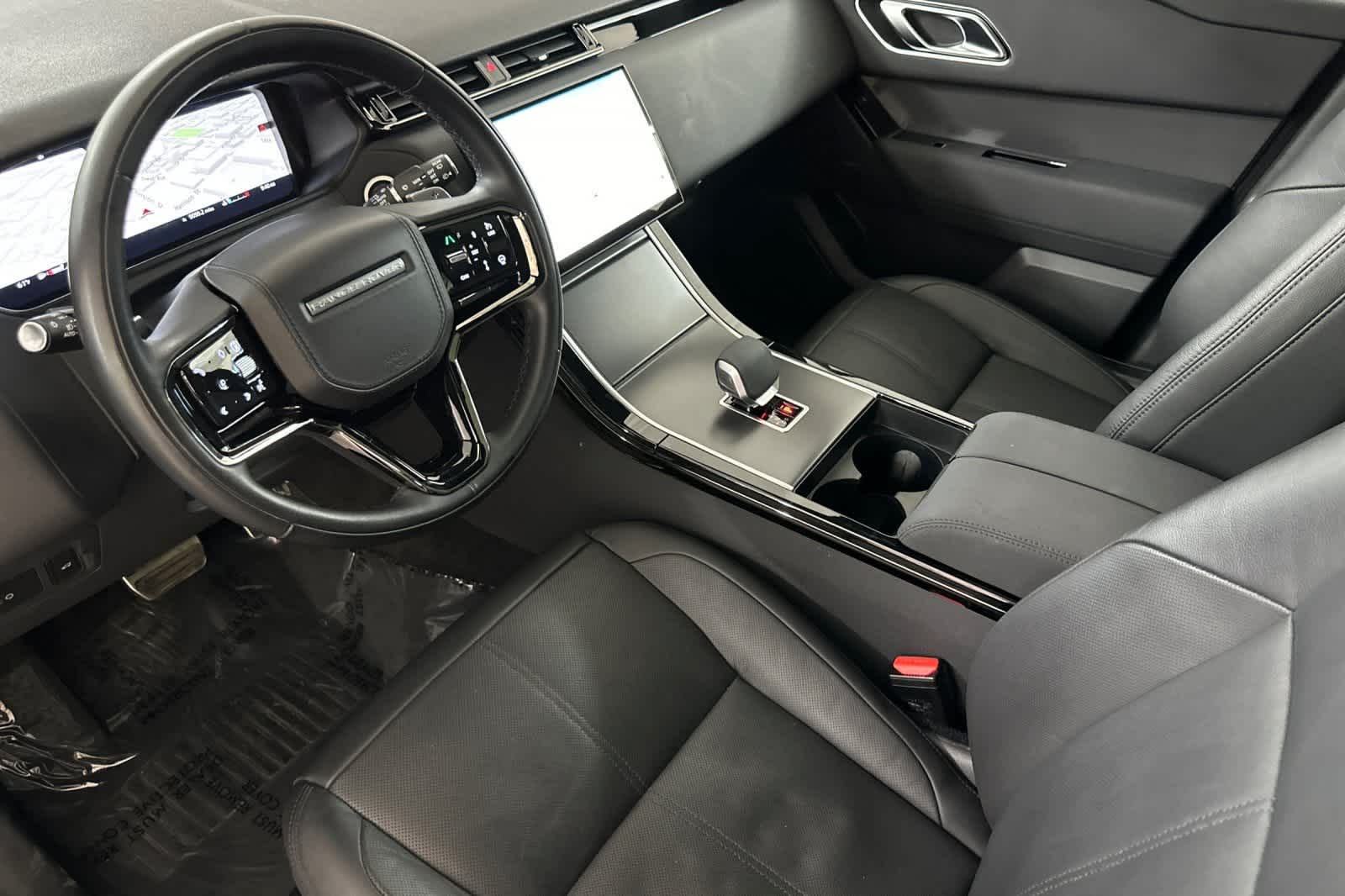 Thumbnail: 2025 Land Rover Range Rover Velar - 11