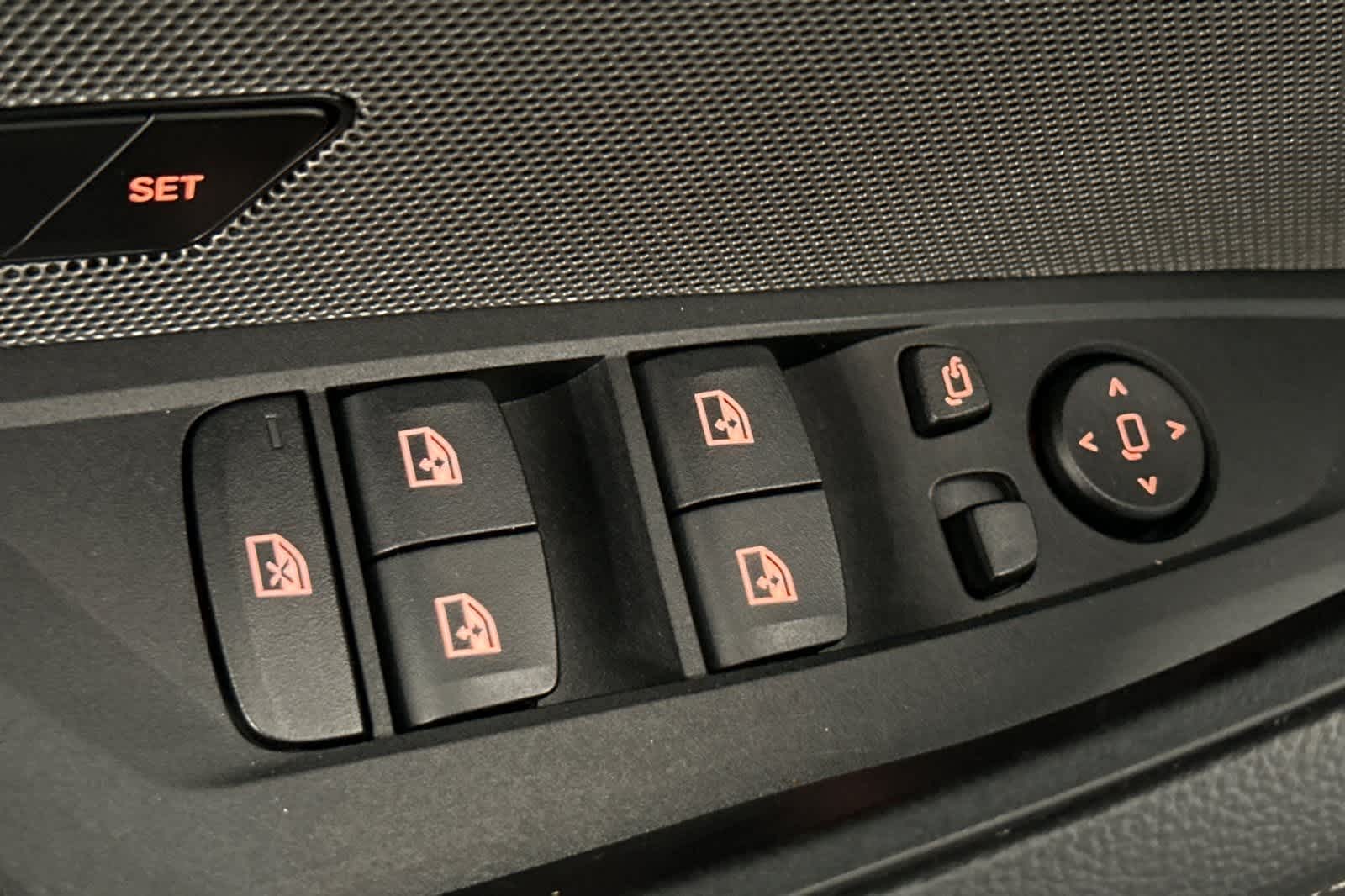 Thumbnail: 2025 BMW i4 - 13