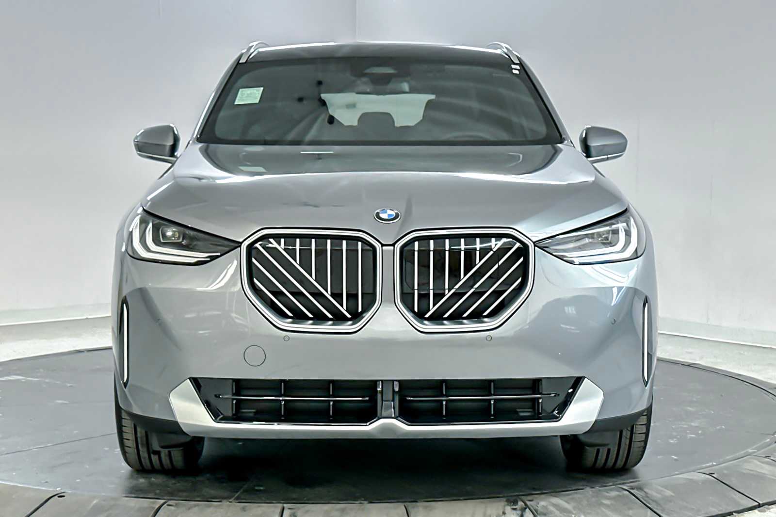 Thumbnail: 2026 BMW X3 - 10