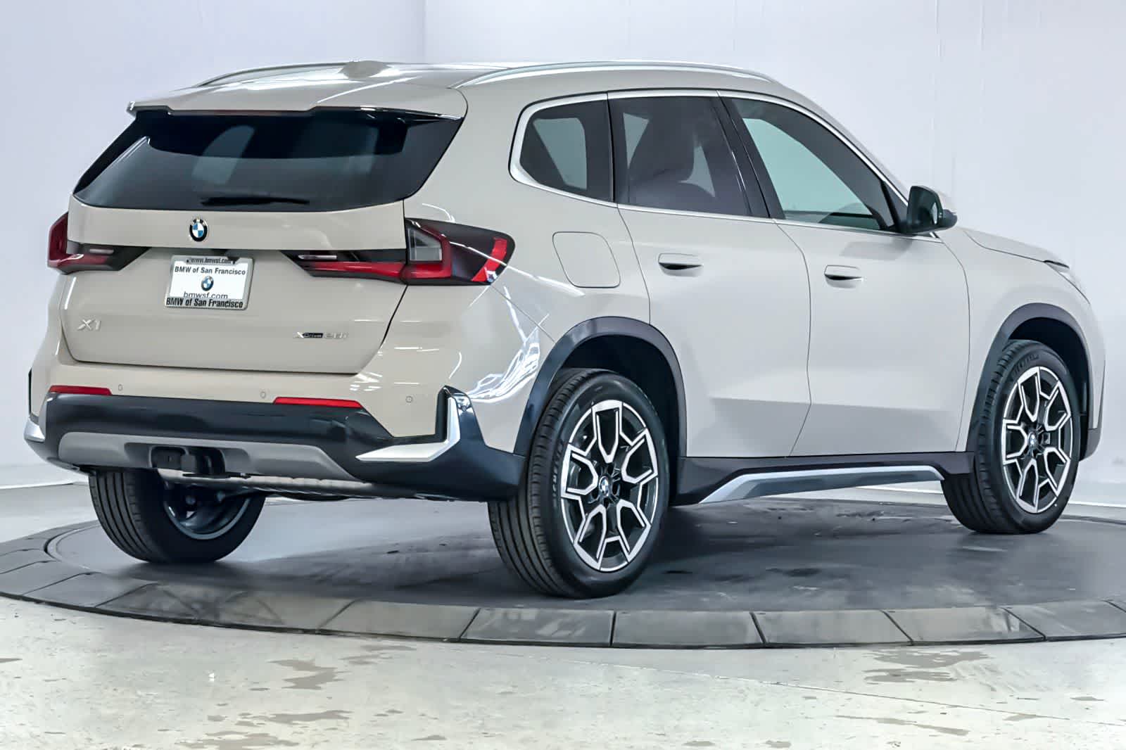 Thumbnail: 2026 BMW X1 - 2