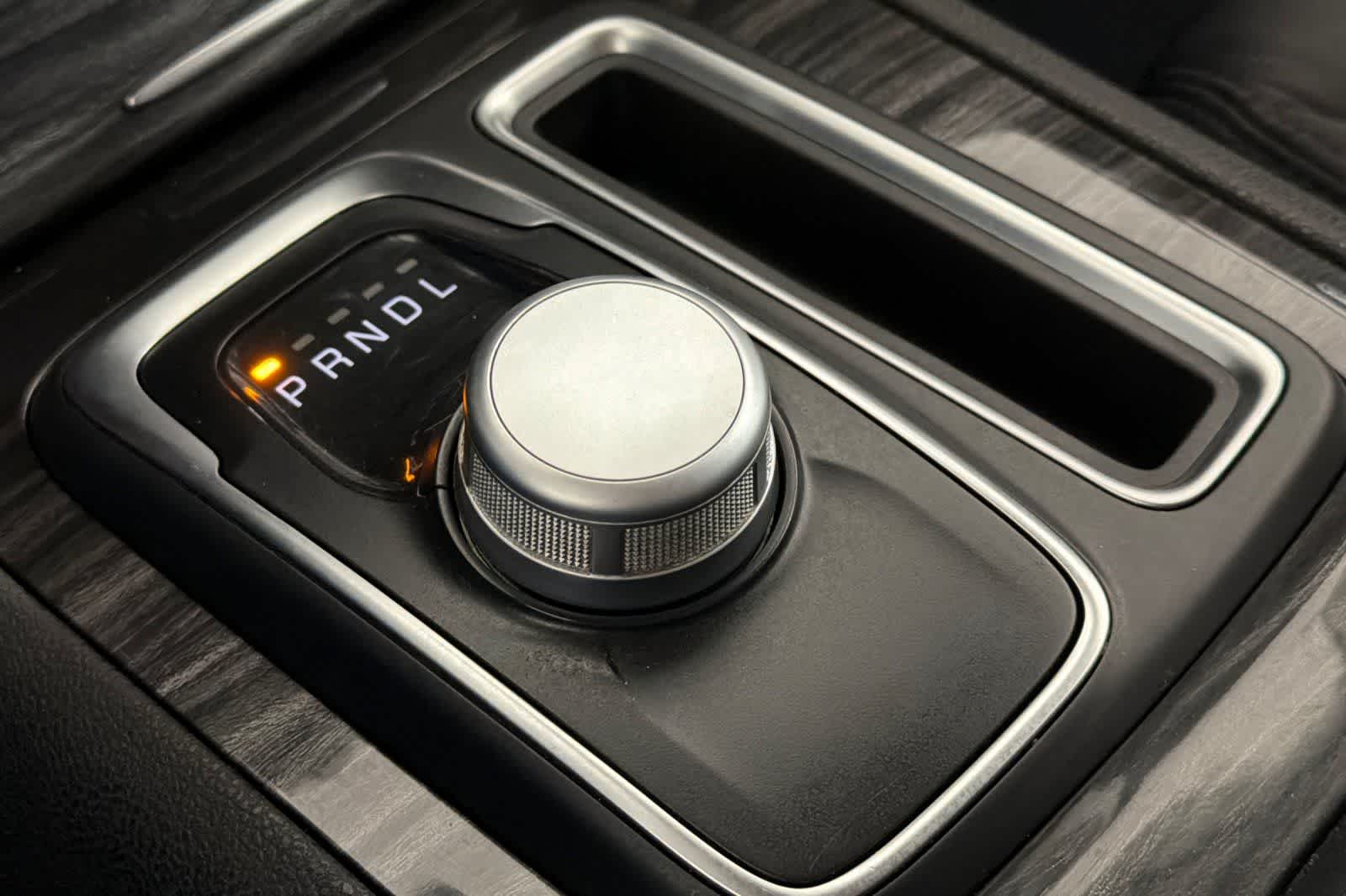 Thumbnail: 2019 Chrysler 300 - 20