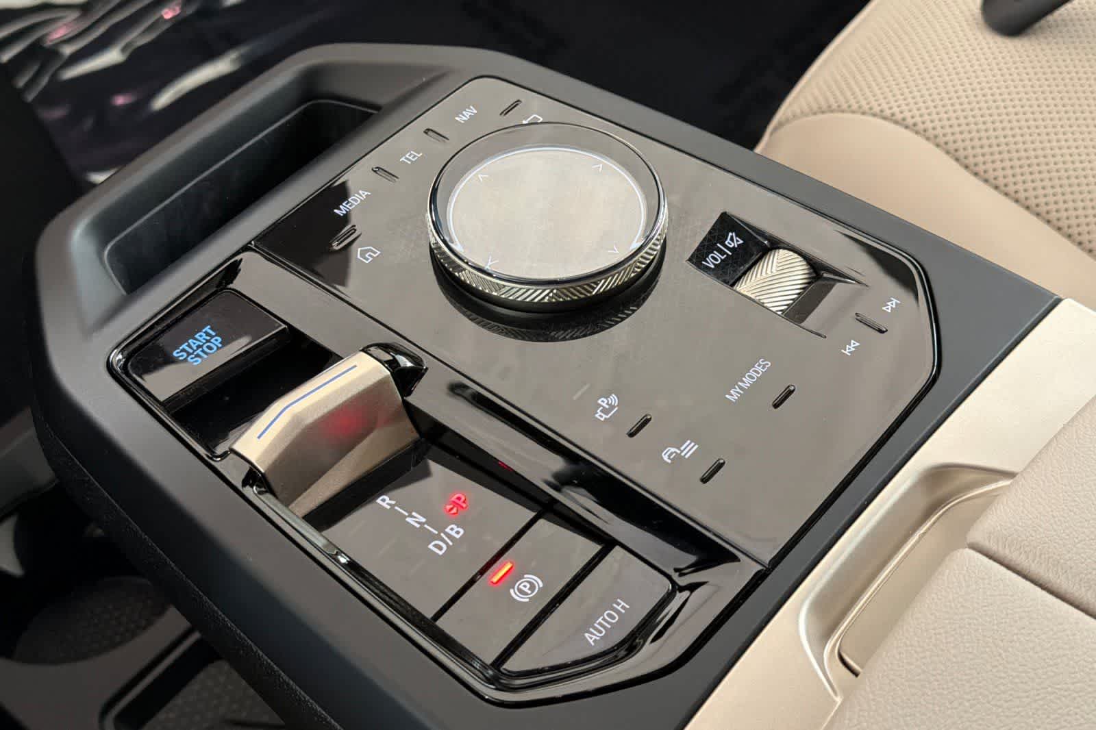 Thumbnail: 2026 BMW iX - 22