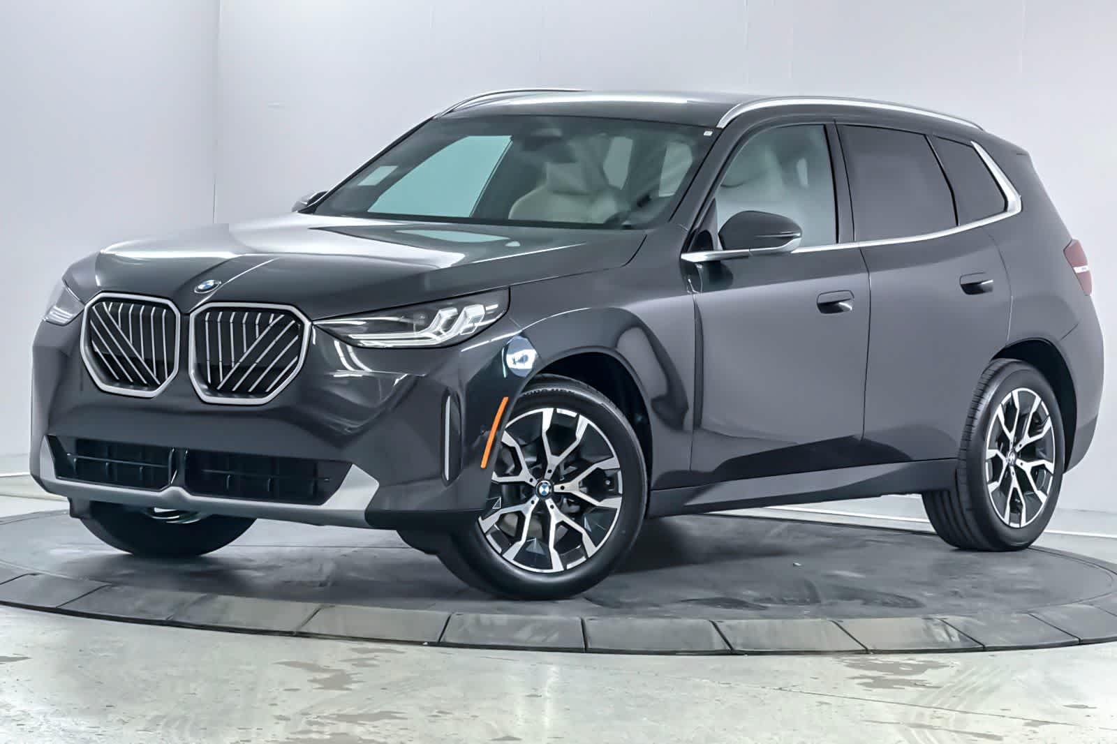 Thumbnail: 2026 BMW X3 - 1