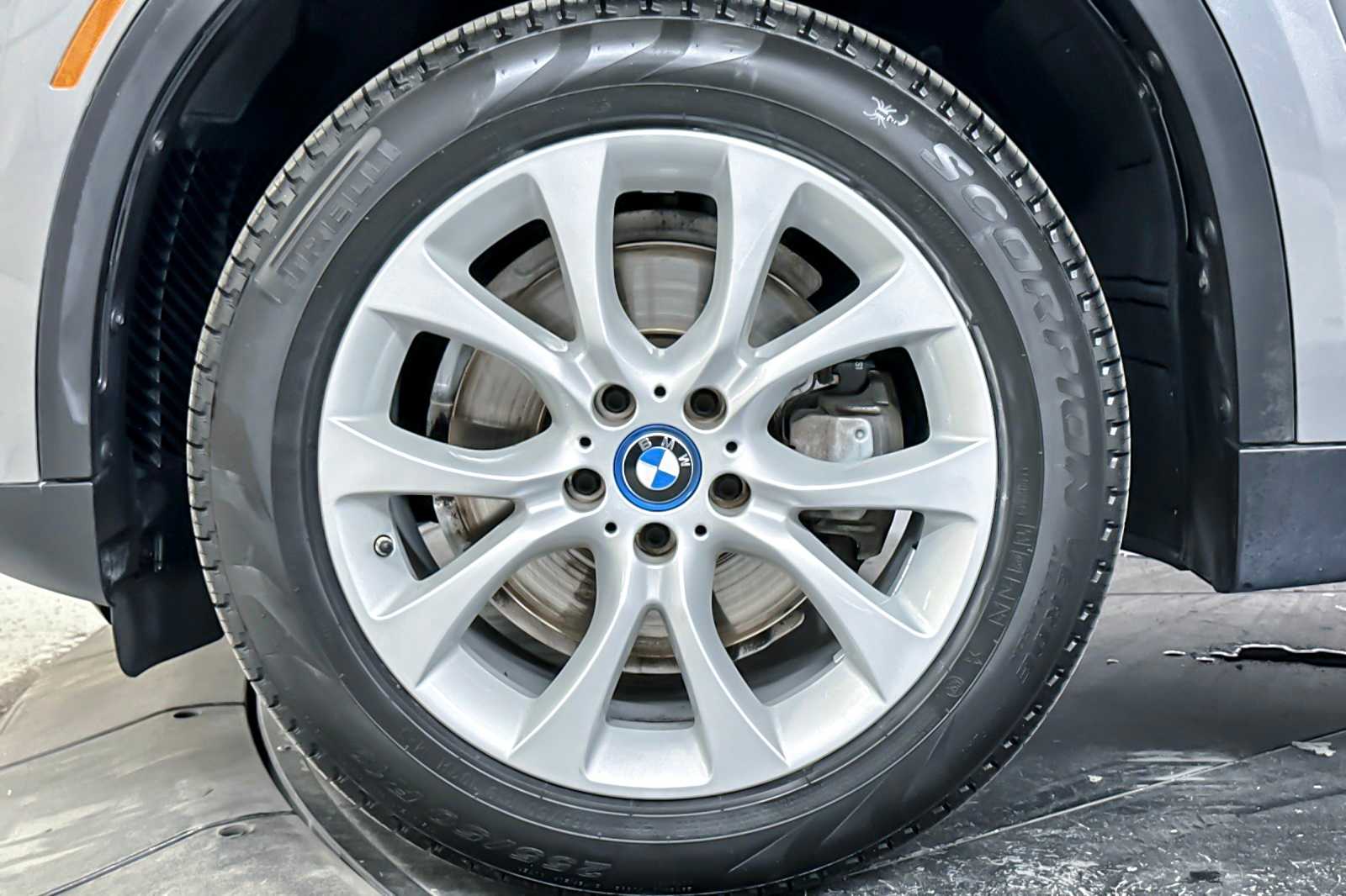 Thumbnail: 2018 BMW X5 - 27