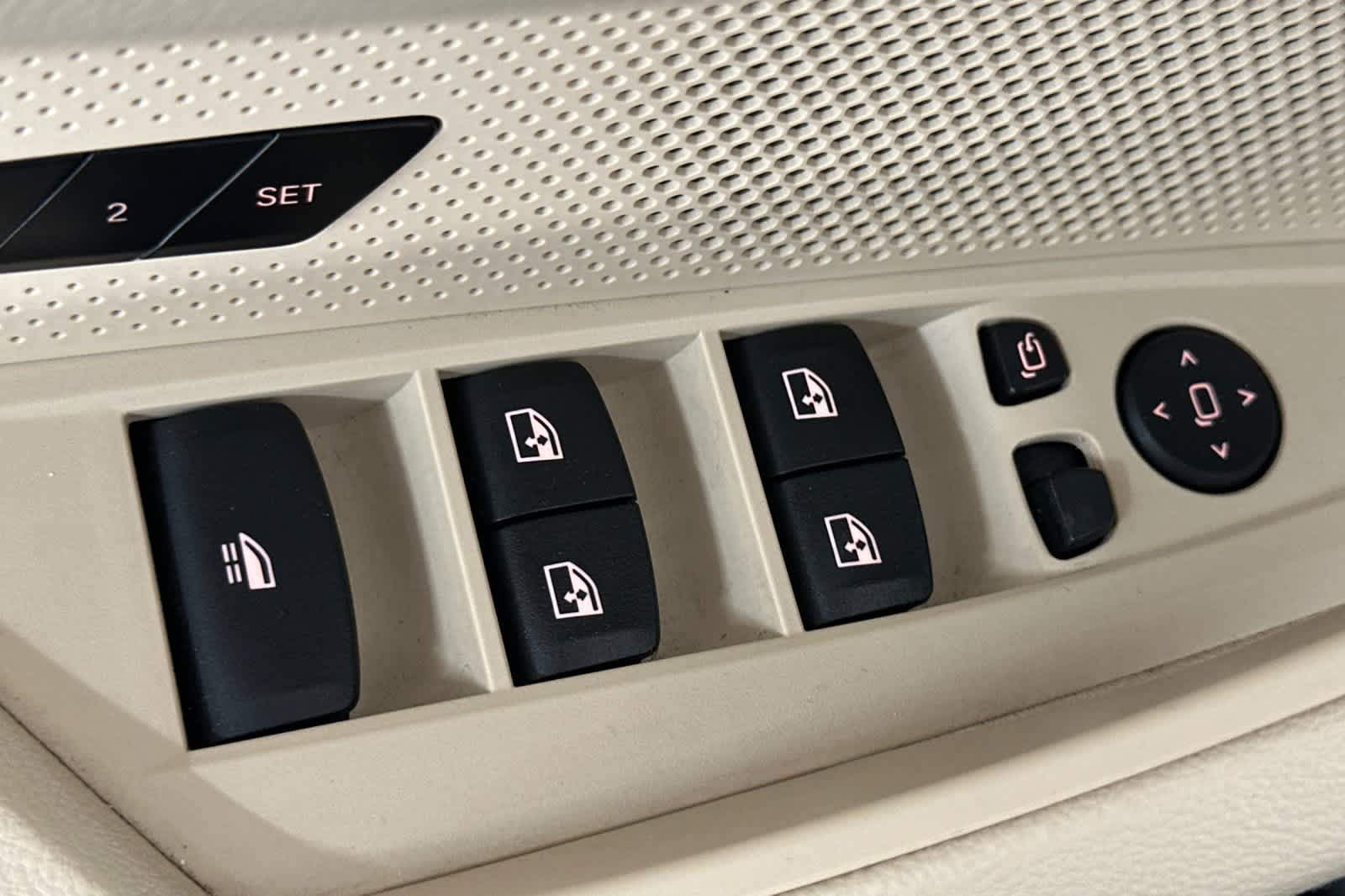 Thumbnail: 2024 BMW 4 Series - 16