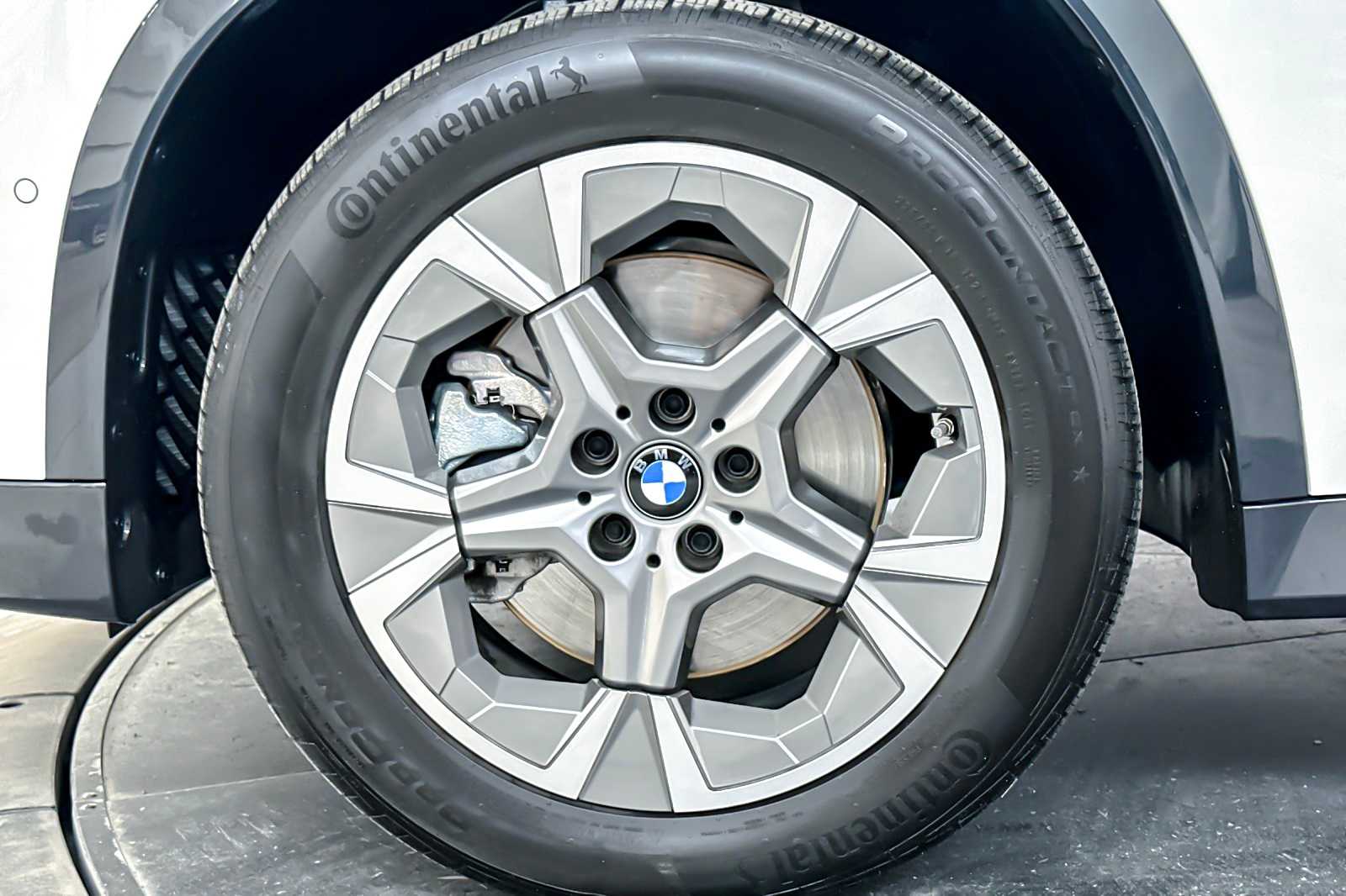 Thumbnail: 2024 BMW X1 - 27