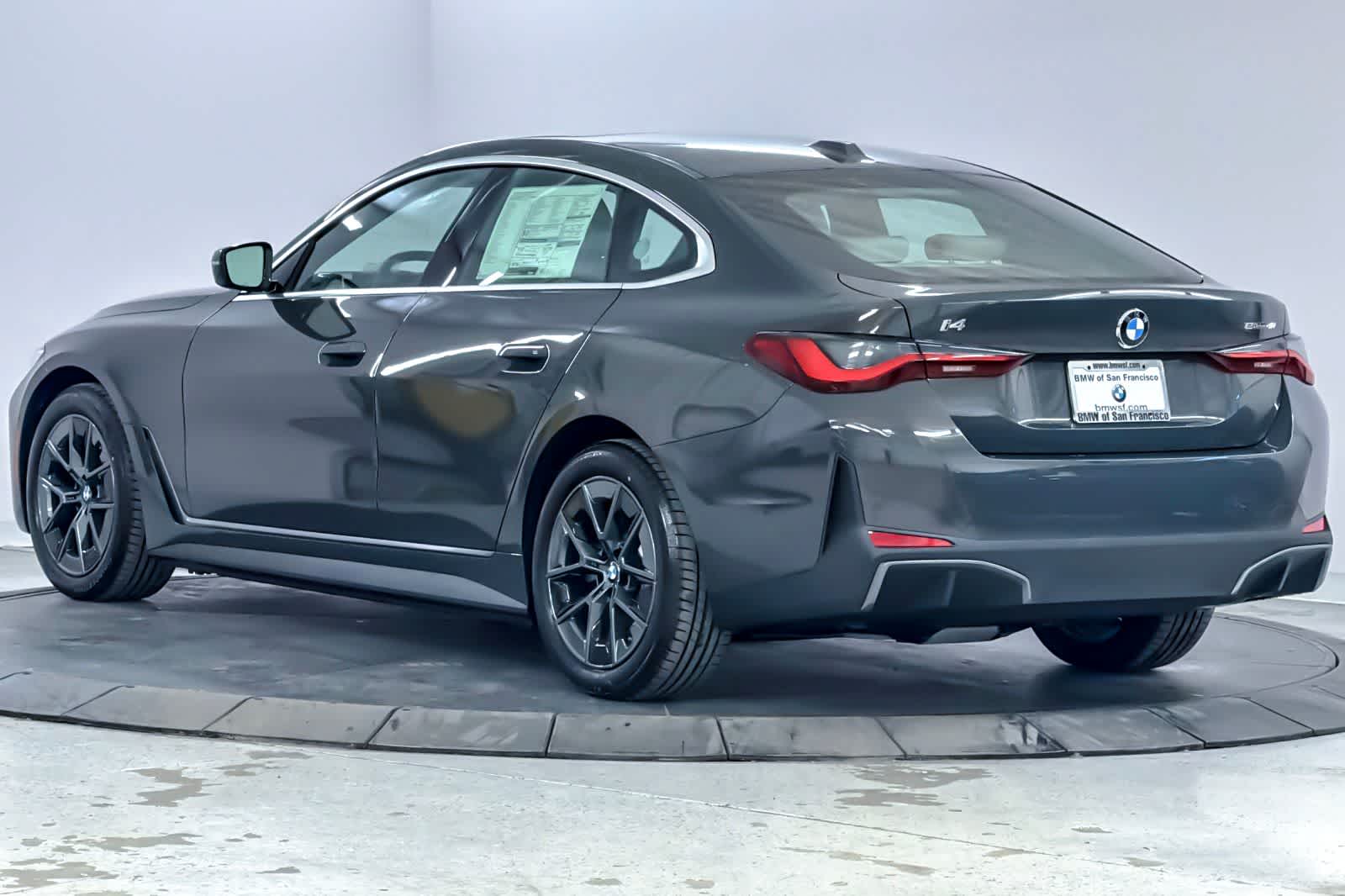 Thumbnail: 2026 BMW i4 - 6