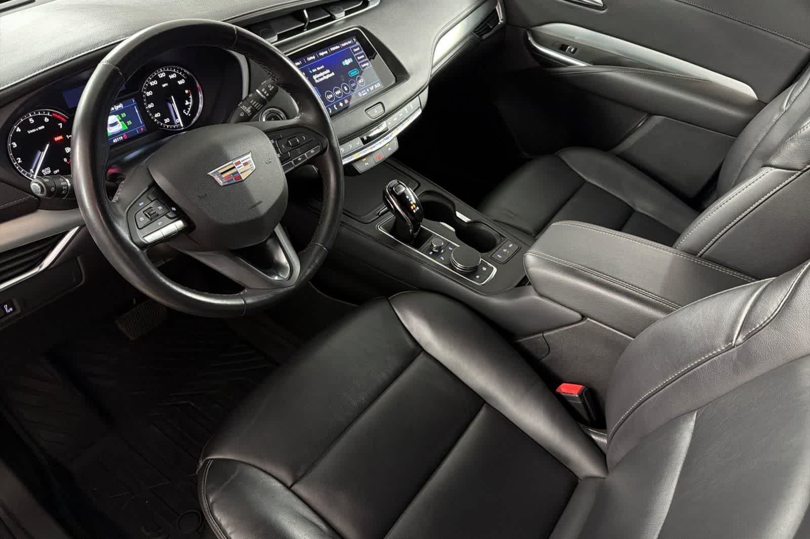 Thumbnail: 2023 Cadillac XT4 - 11