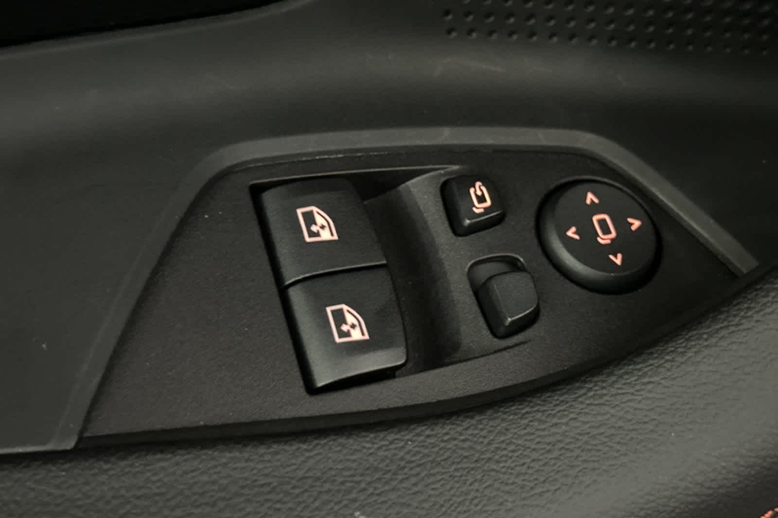 Thumbnail: 2025 BMW M2 - 13