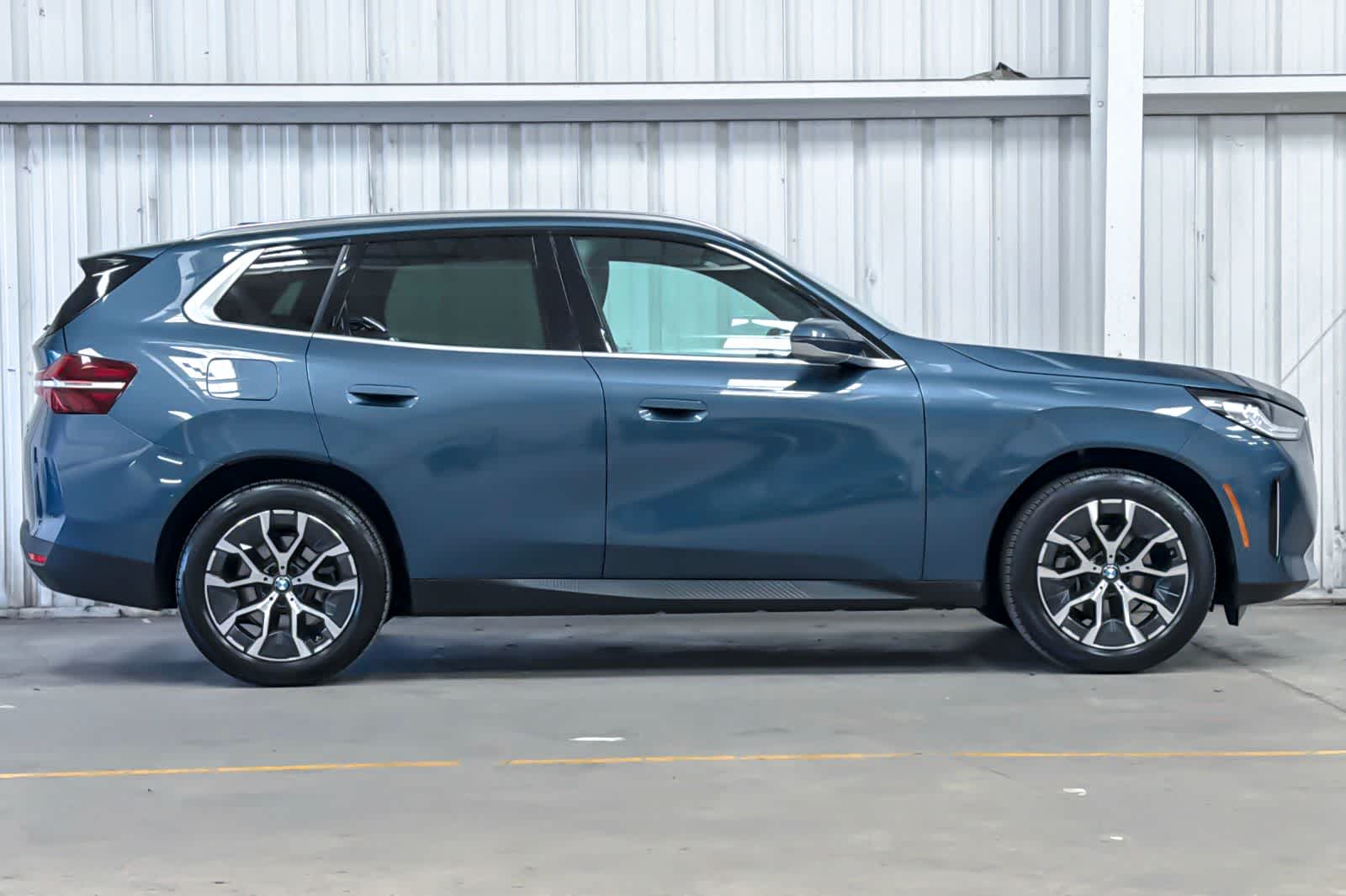 Thumbnail: 2026 BMW X3 - 8