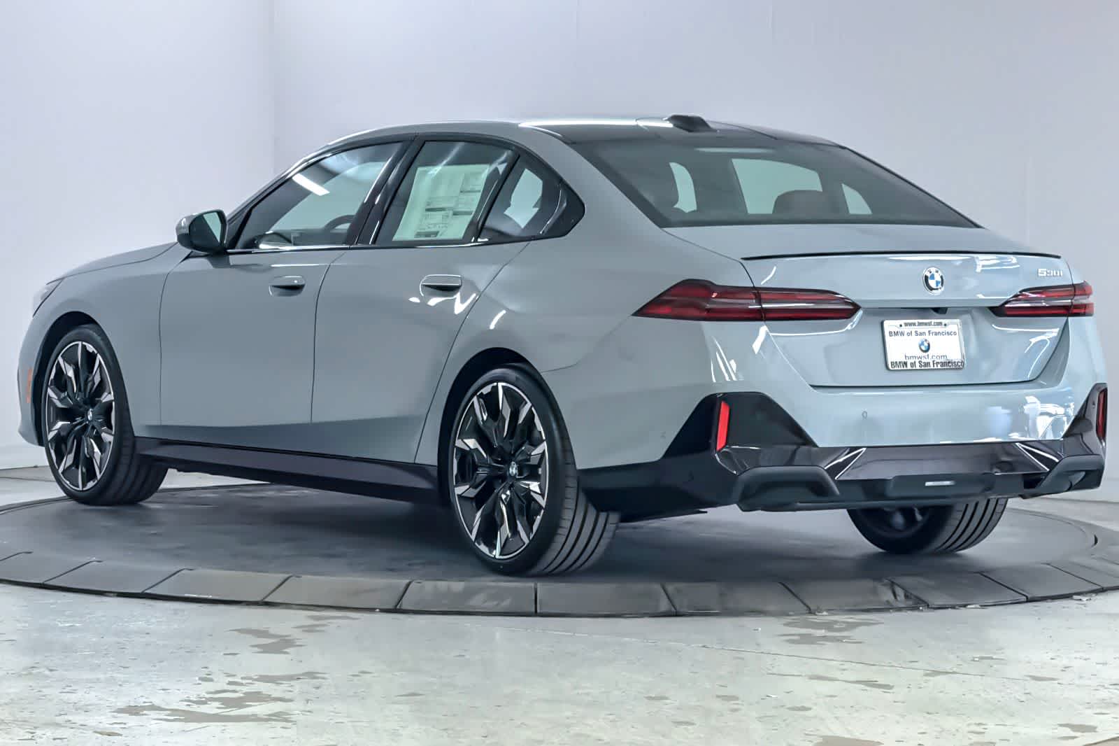 Thumbnail: 2026 BMW 5 Series - 6