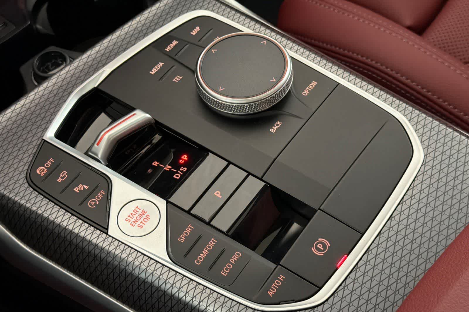 Thumbnail: 2025 BMW 3 Series - 21