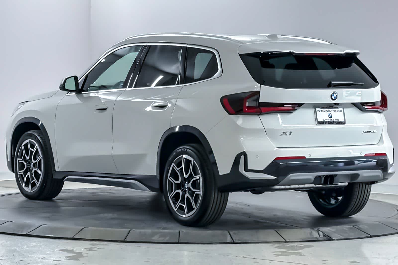 Thumbnail: 2026 BMW X1 - 6