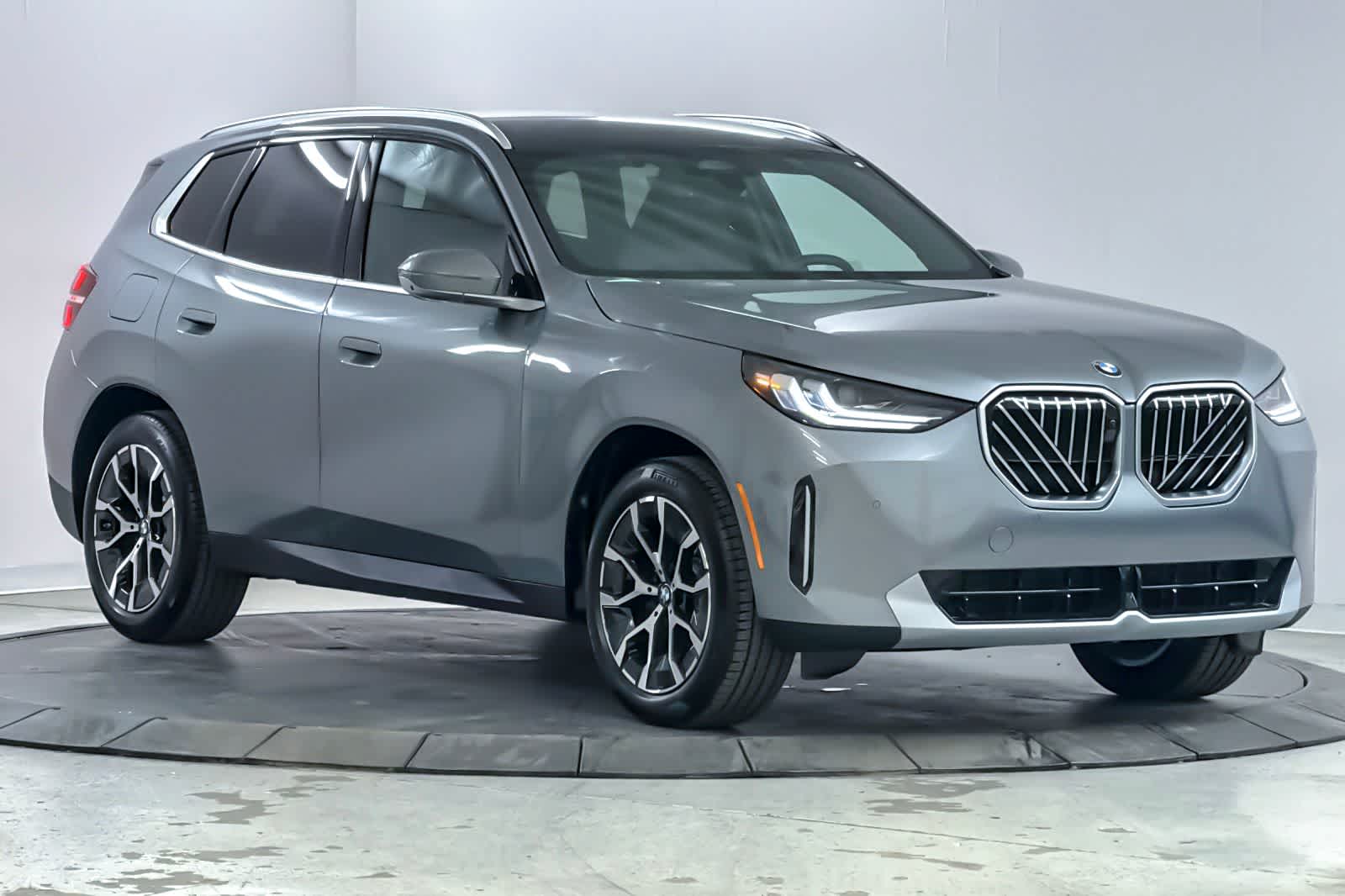 Thumbnail: 2026 BMW X3 - 9