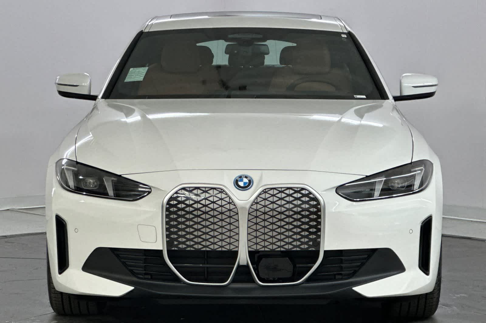 2025 BMW i4 eDrive40 10