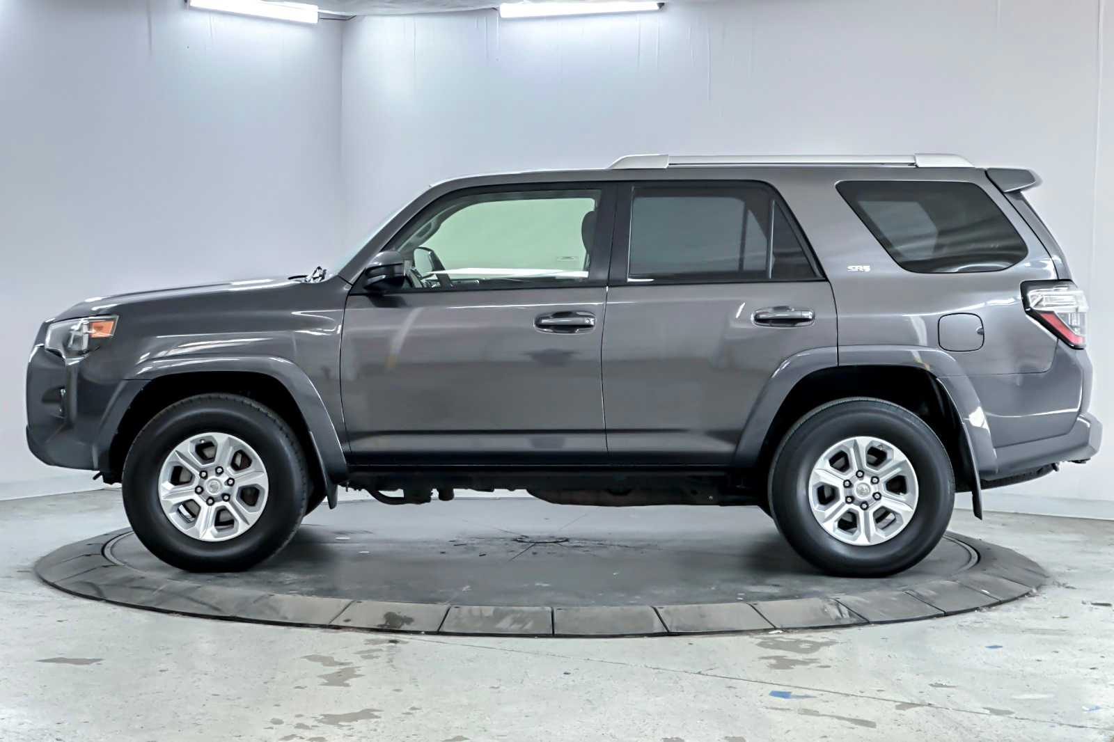 Thumbnail: 2018 Toyota 4Runner - 5