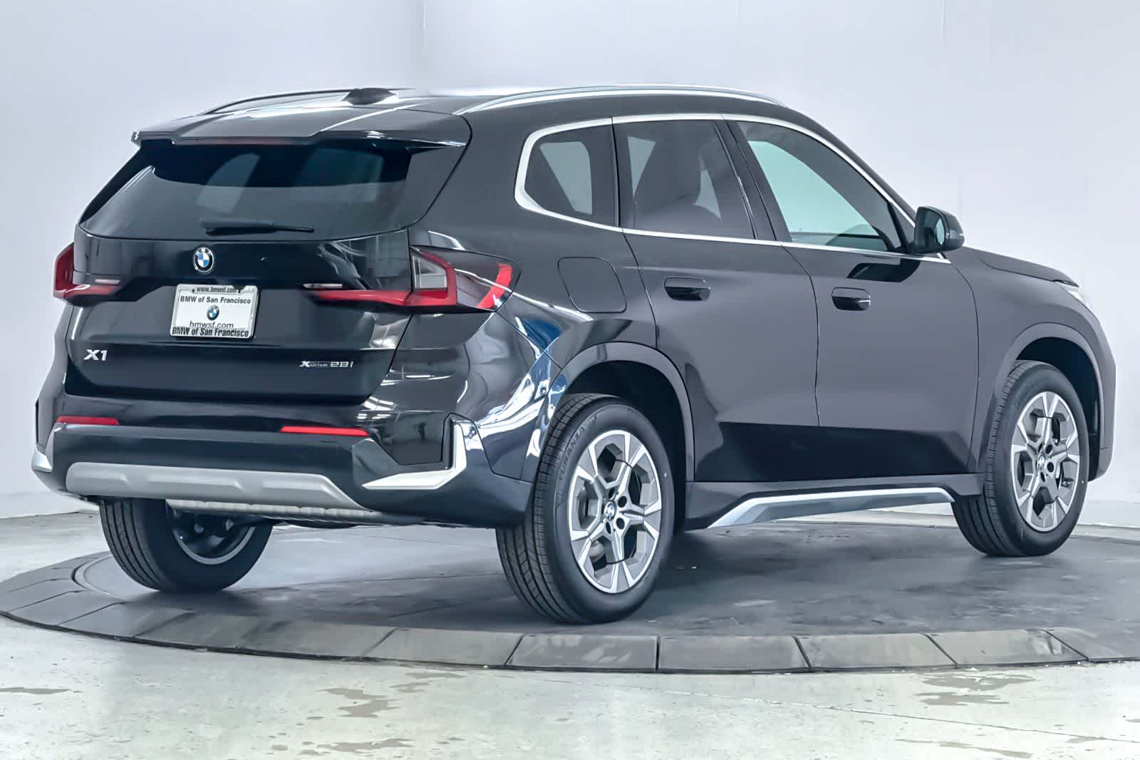 Thumbnail: 2026 BMW X1 - 2