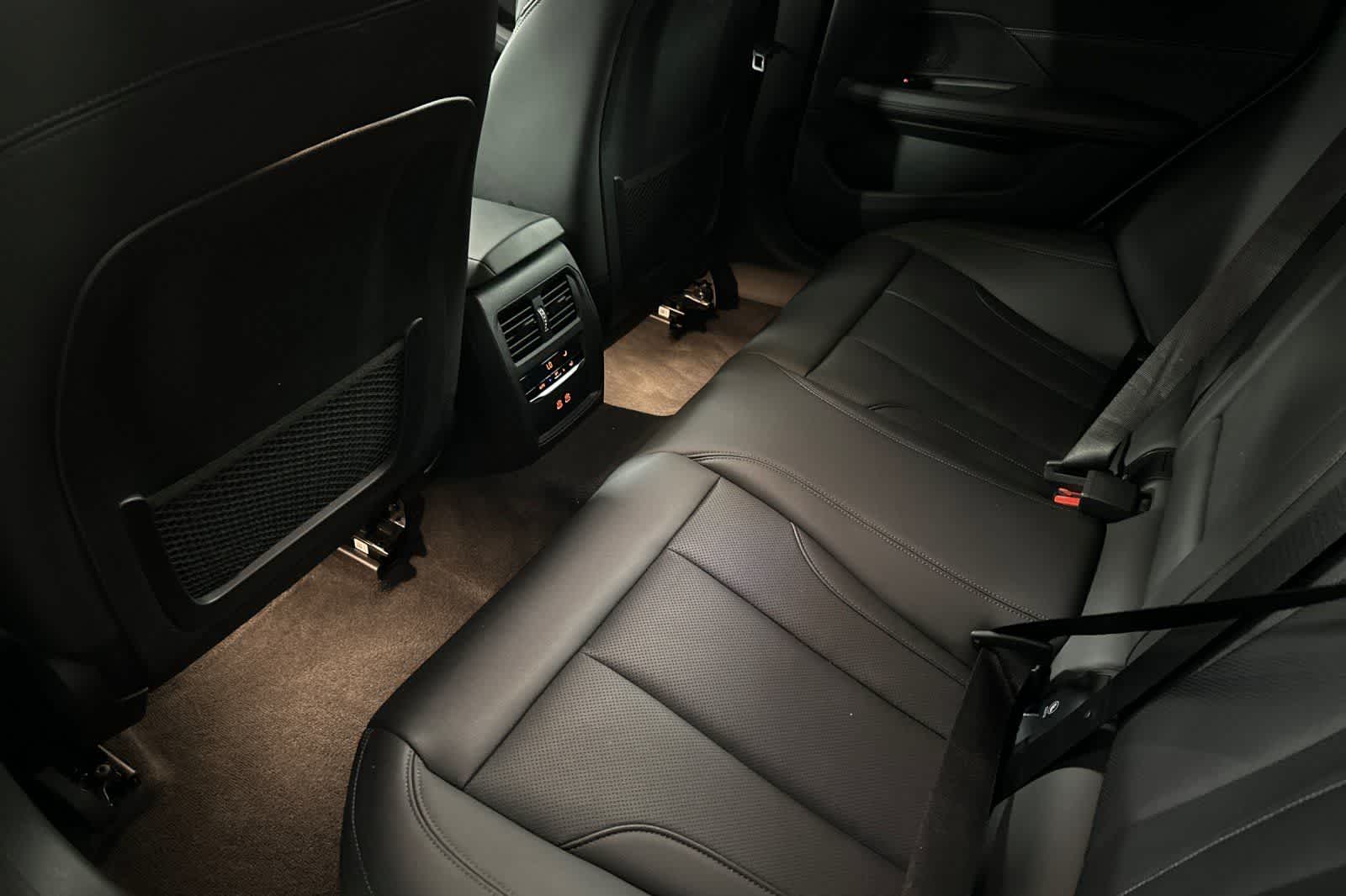 Thumbnail: 2023 BMW 4 Series - 4