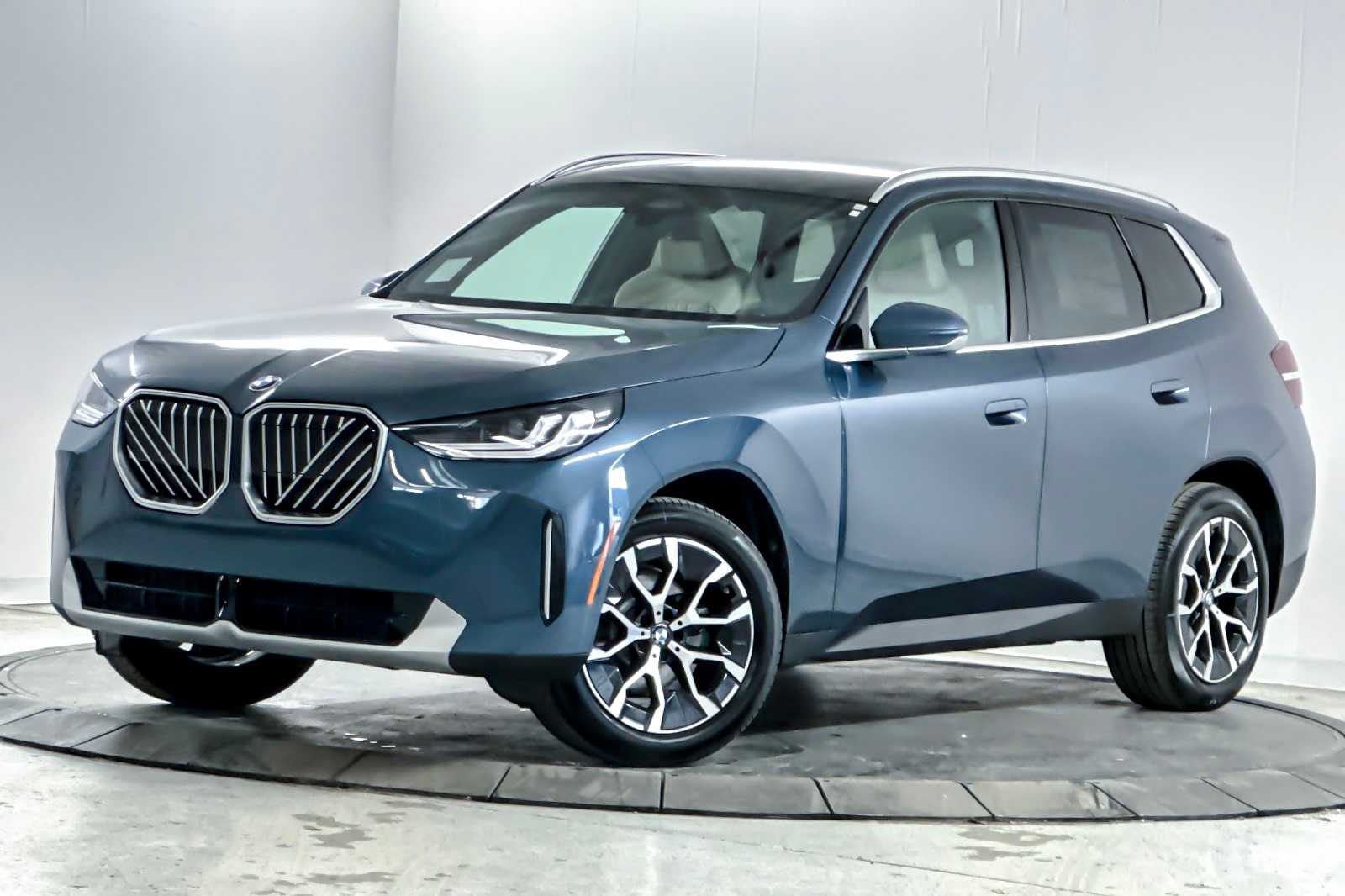 Thumbnail: 2026 BMW X3 - 1