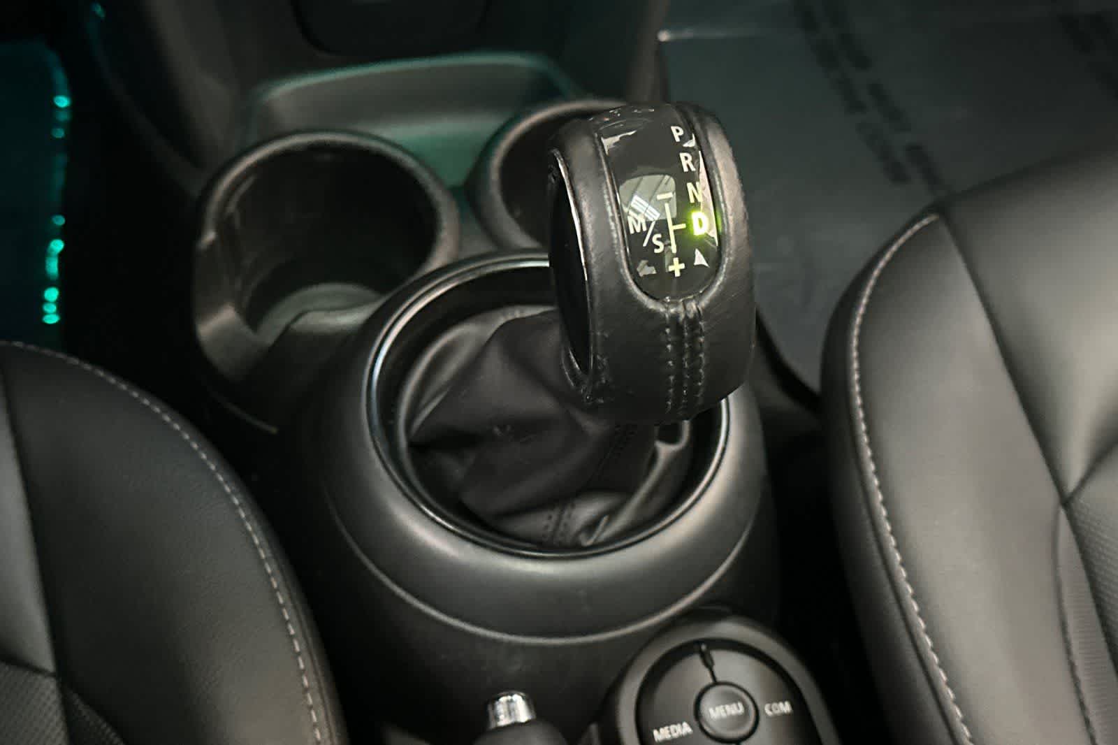 Thumbnail: 2019 MINI Cooper Hardtop - 21