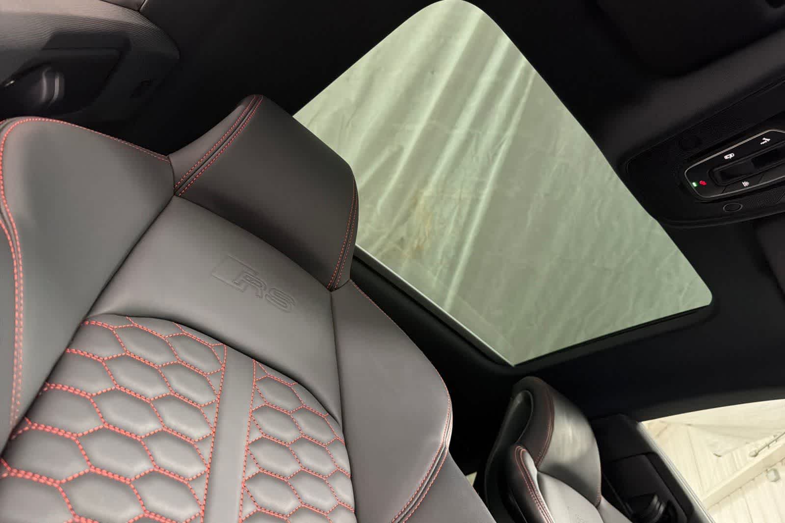 Thumbnail: 2022 Audi RS 5 - 16