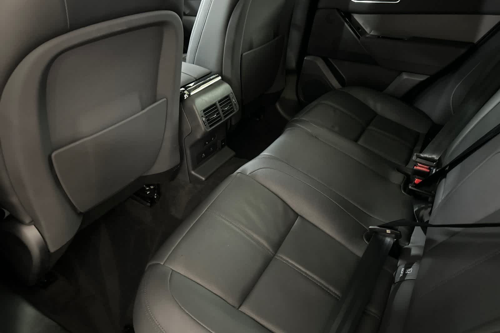 Thumbnail: 2025 Land Rover Range Rover Velar - 4