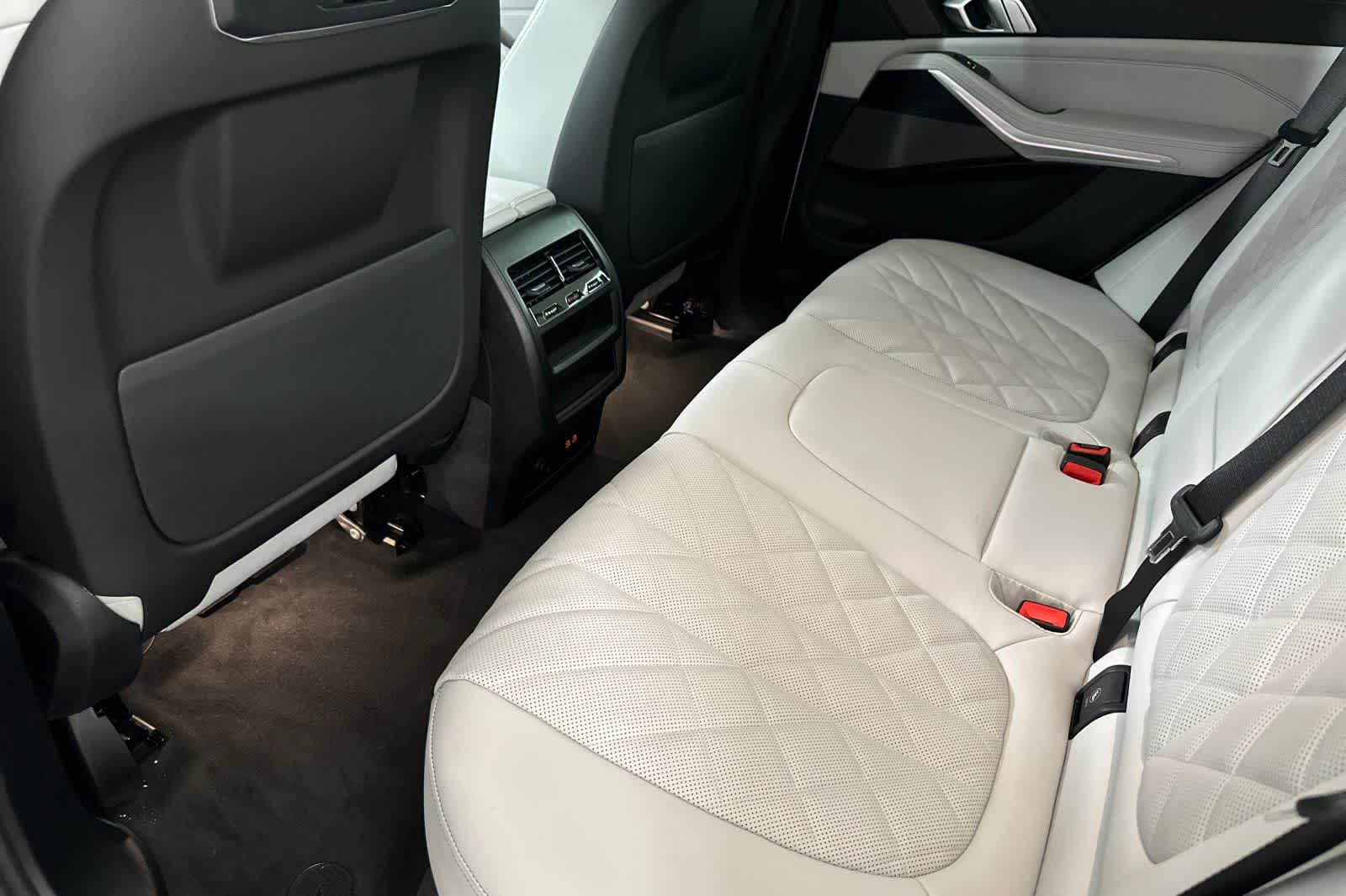 Thumbnail: 2026 BMW X5 - 4
