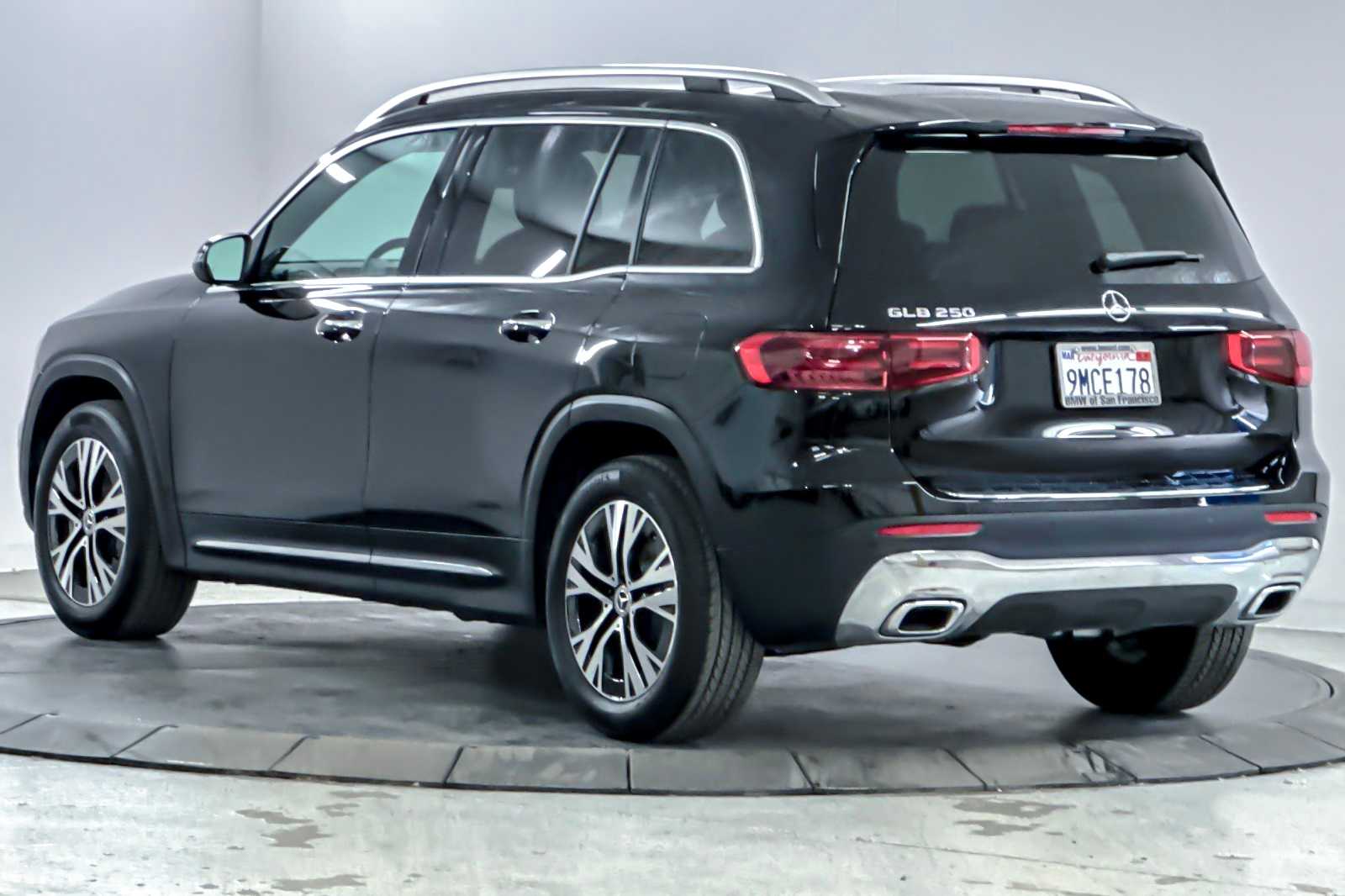 Thumbnail: 2024 Mercedes-Benz GLB - 6