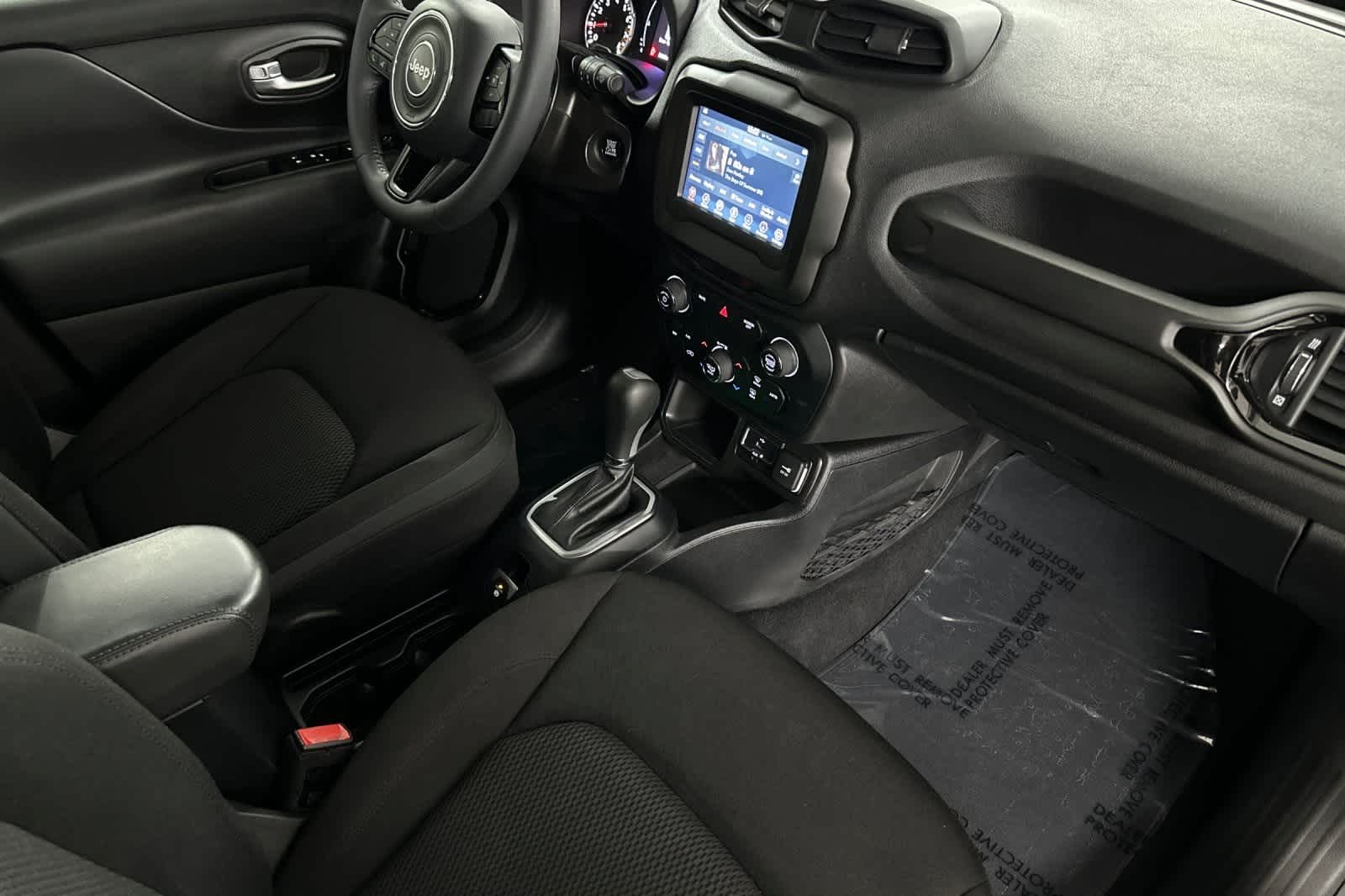 Thumbnail: 2020 Jeep Renegade - 16